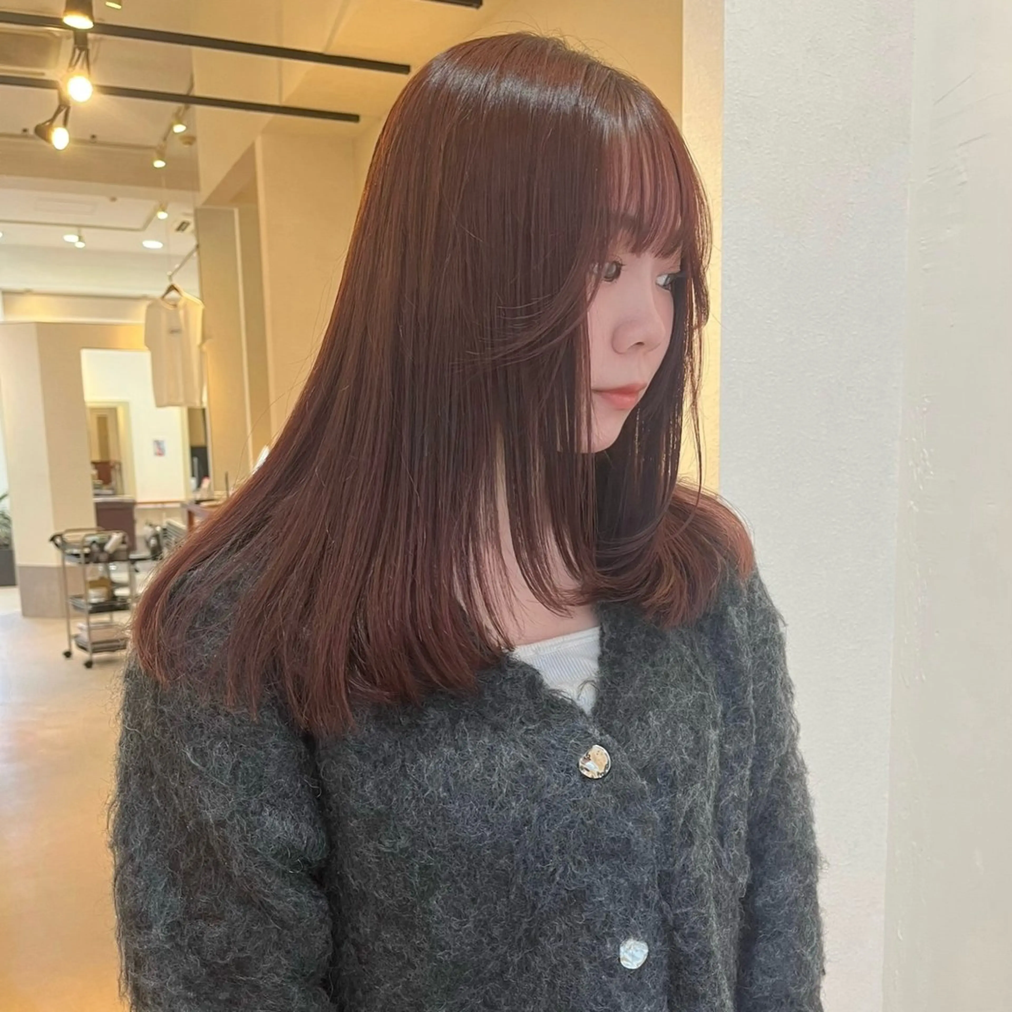 セミロング カラー AMI🎀韓国ヘア 透明感カラーのヘアスタイル
