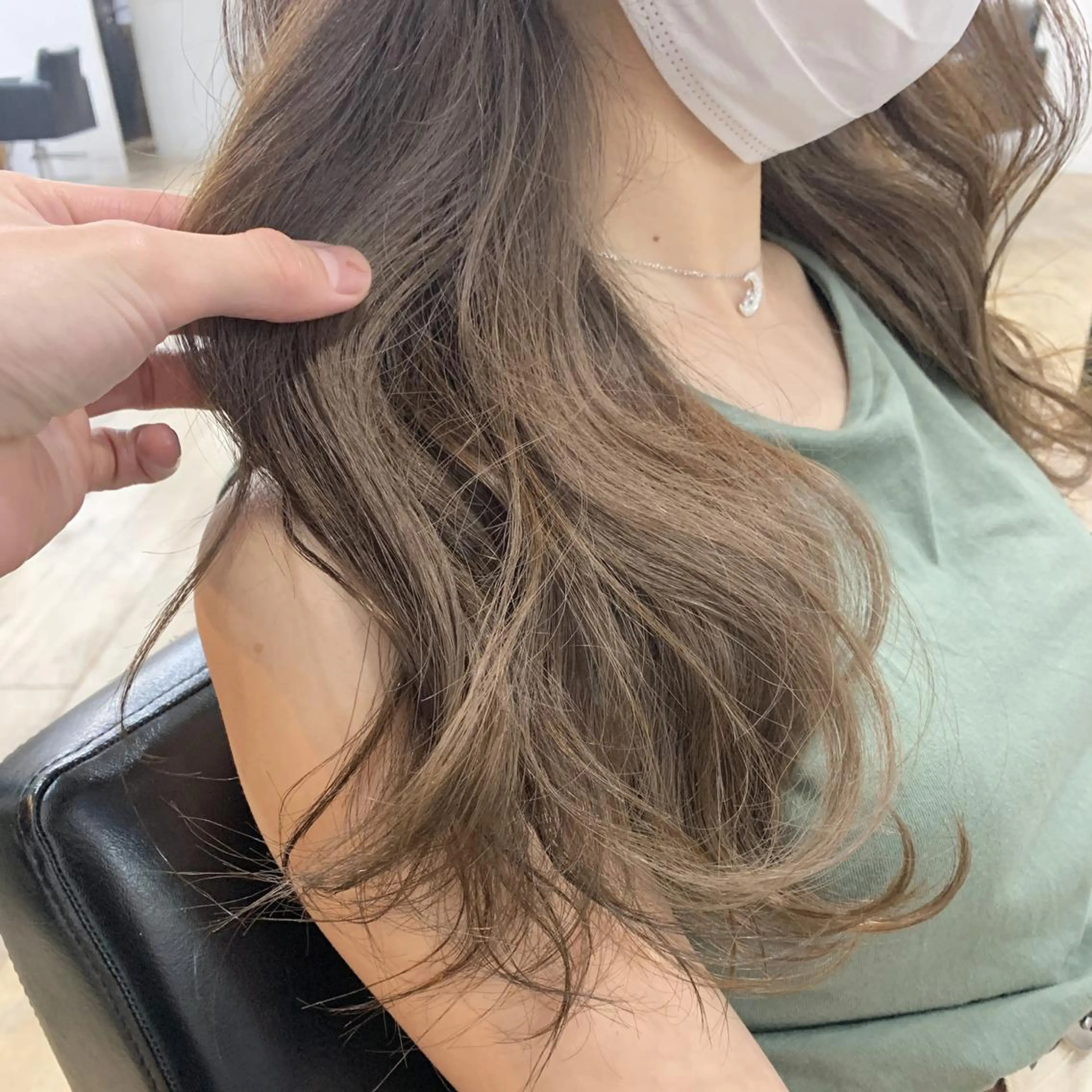セミロング カラー ヘアアレンジ 北間 寛哉のヘアスタイル