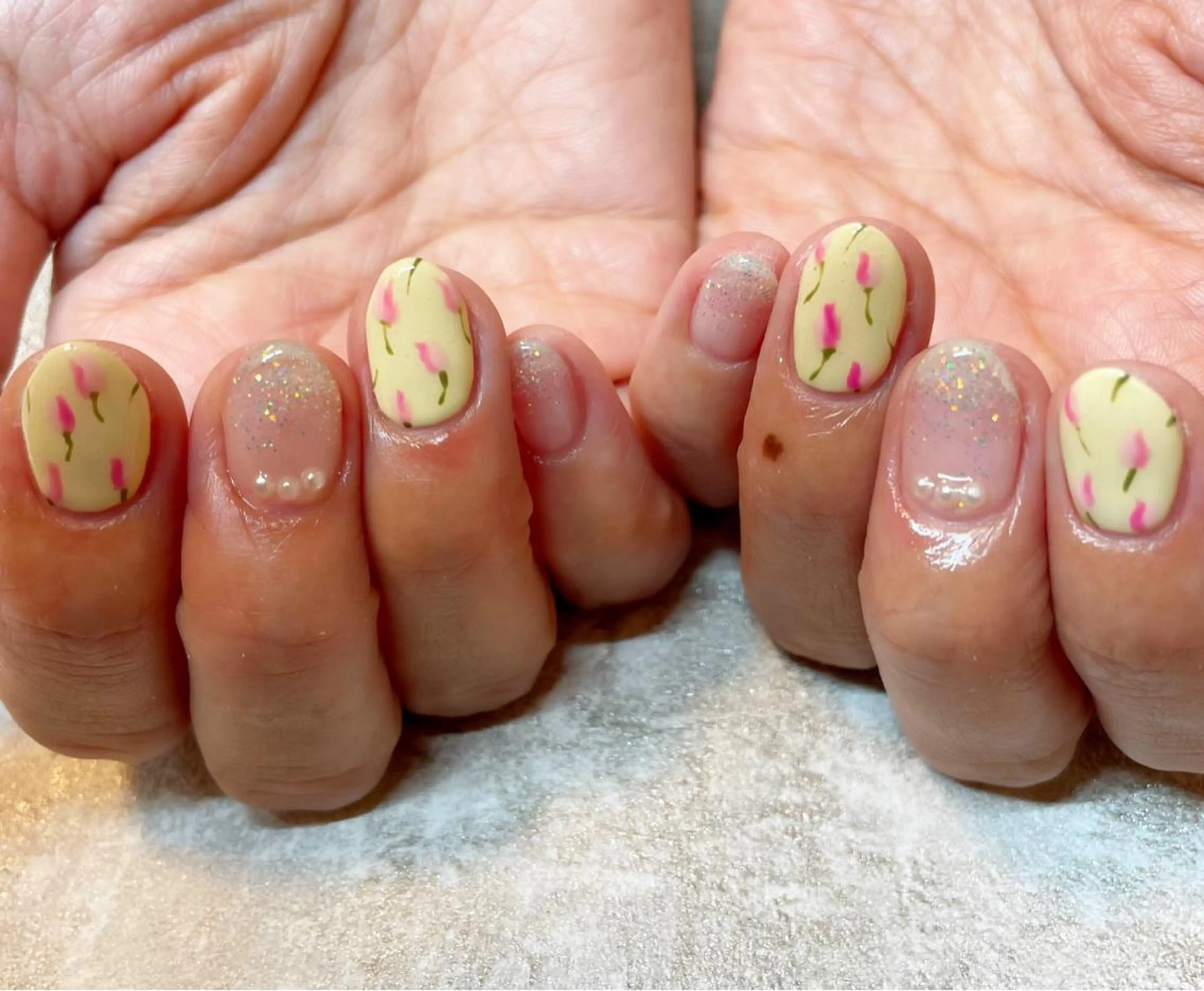 ショート ネイル 持ち込み 春ネイル ayane Re:st〔リスト〕のネイルデザイン