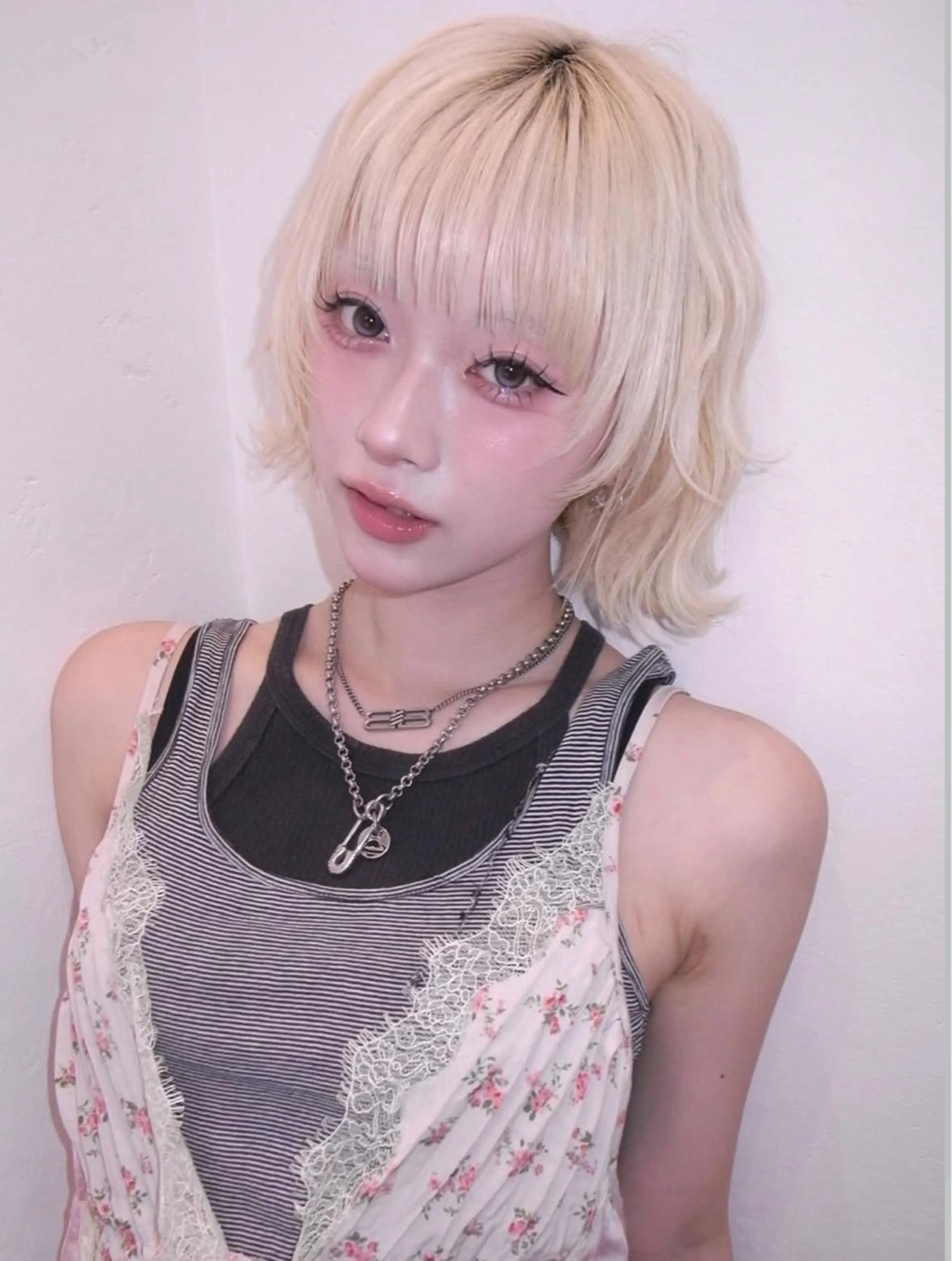 ショート カット ヘアカラー トリートメント 似合わせ ｜レイヤー 🪽ayanaのヘアスタイル