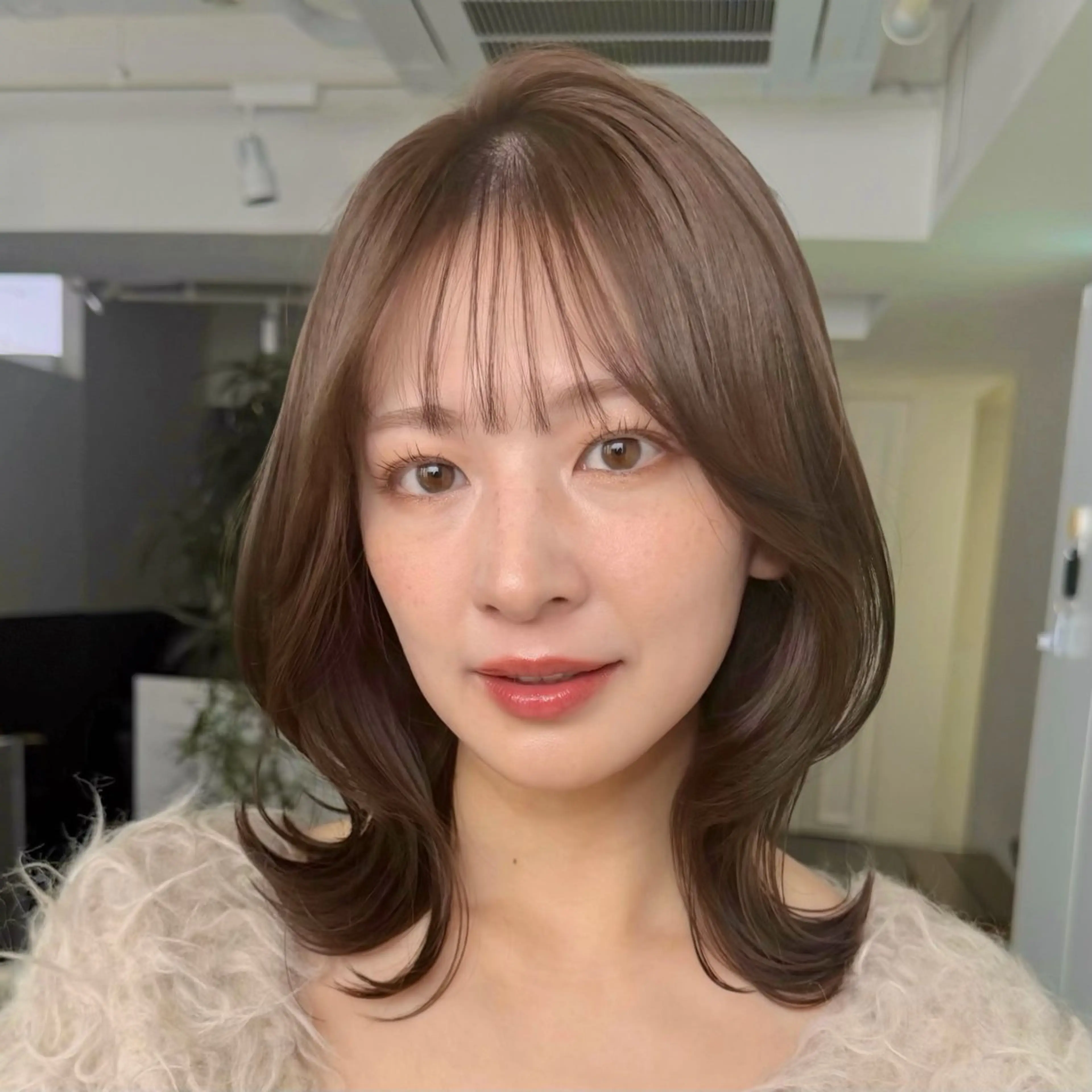 ミディアム カラー SAKI 新宿のヘアスタイル