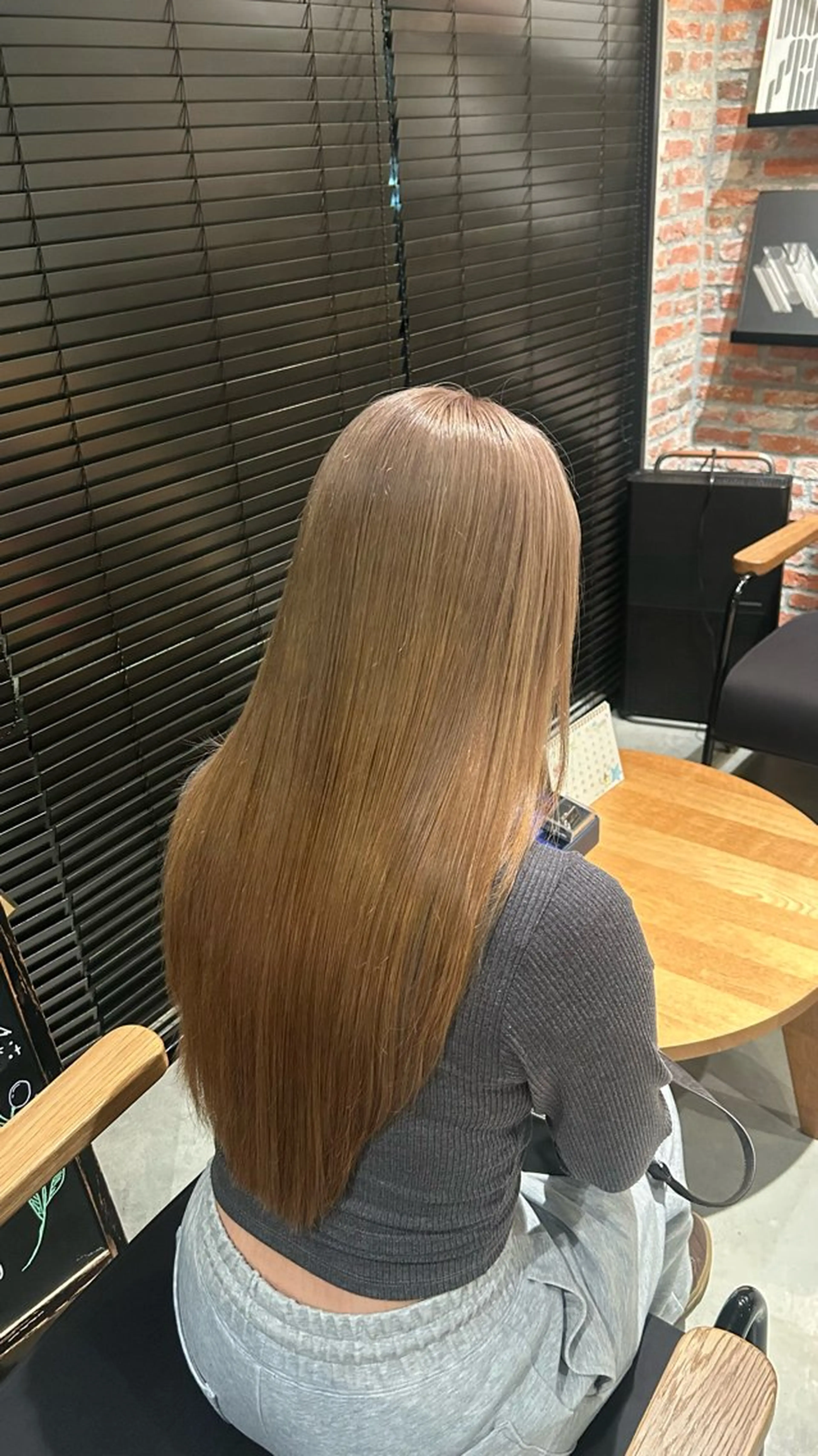 カラー ヘアカラー りお ブリーチカラーのヘアスタイル