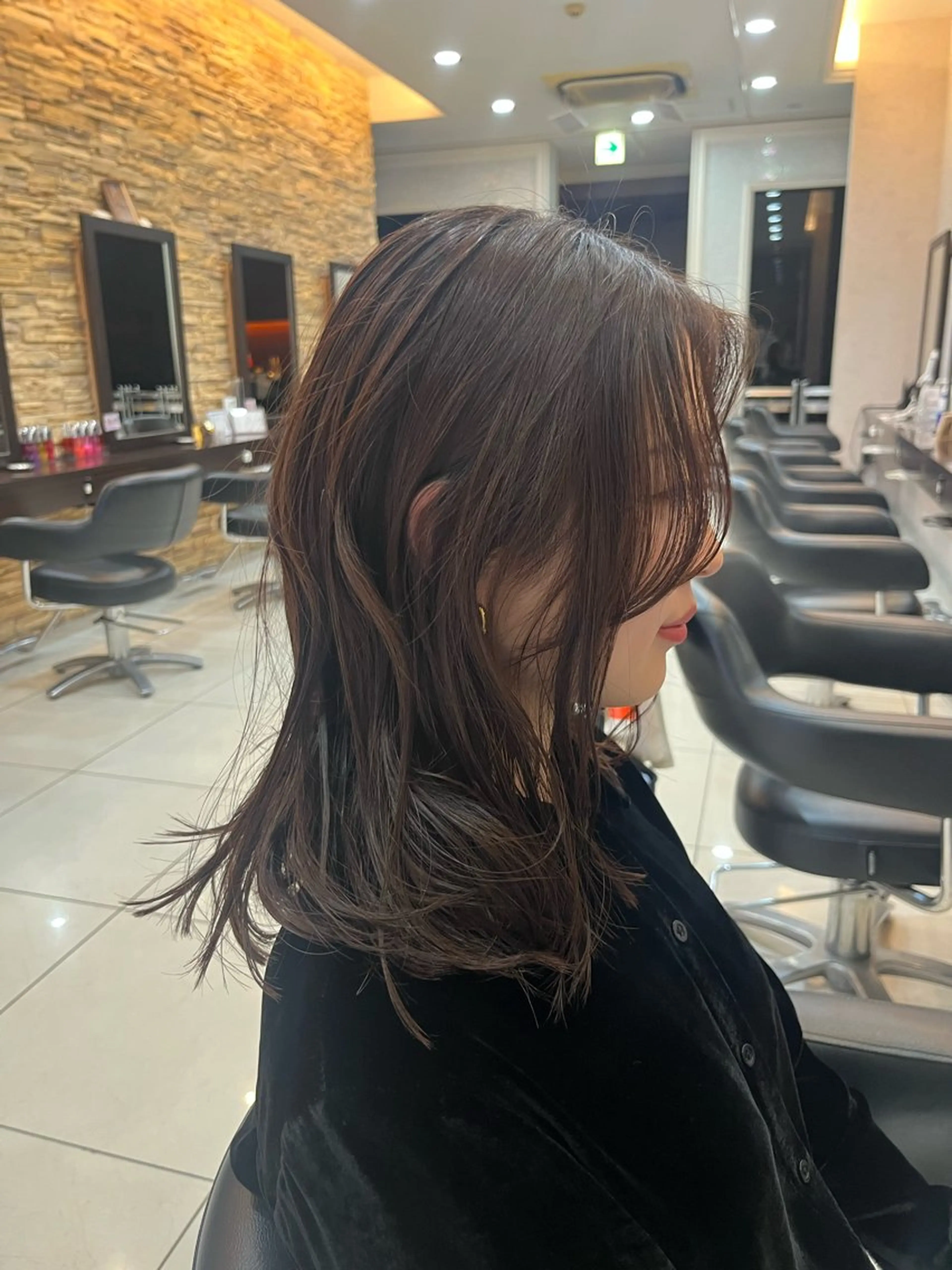 カラー 透明感カラー 透明感カラー✨🩵 韓国ヘアkanatoのヘアスタイル