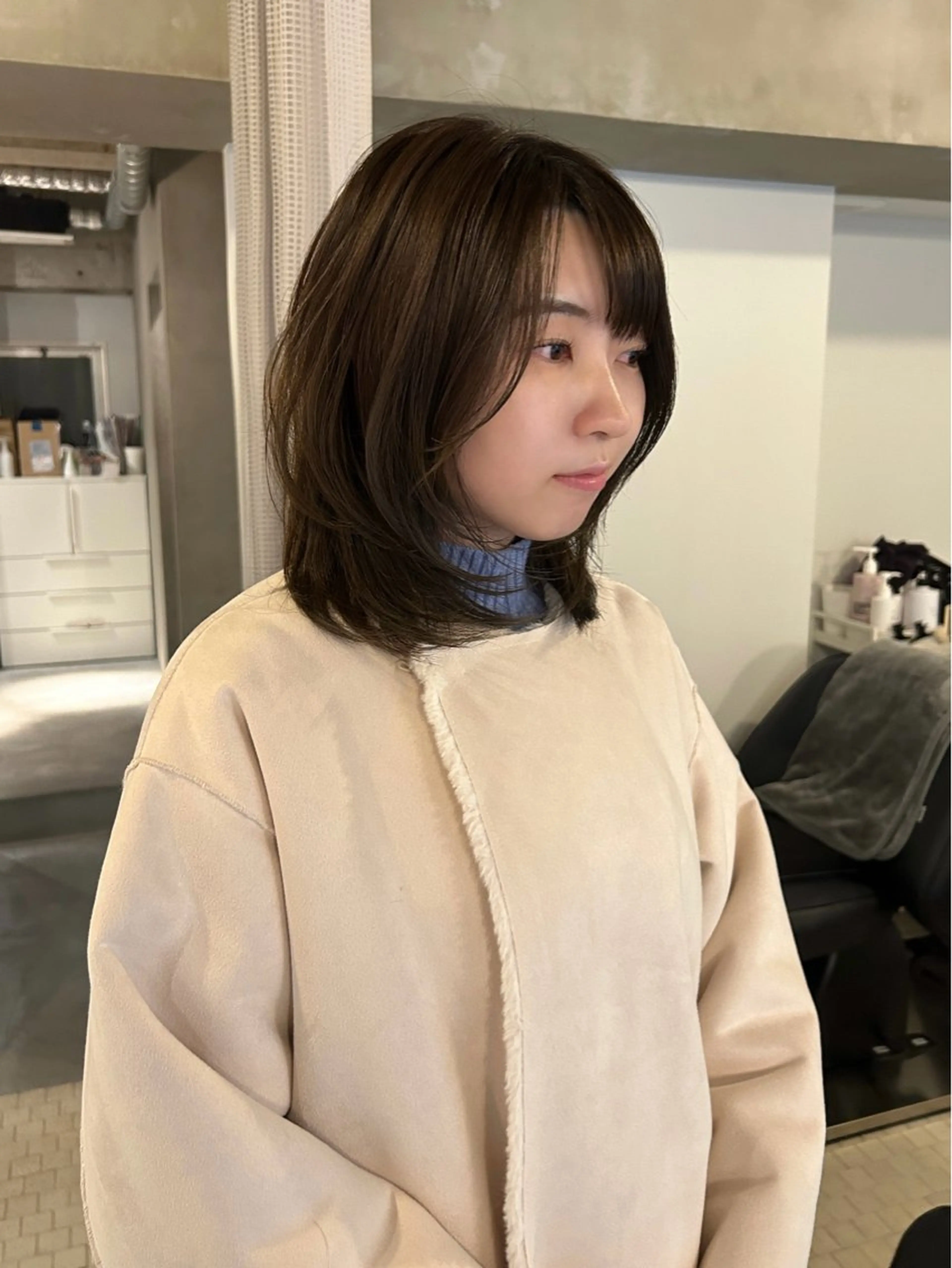 ミディアム カット 小野 明日香のヘアスタイル