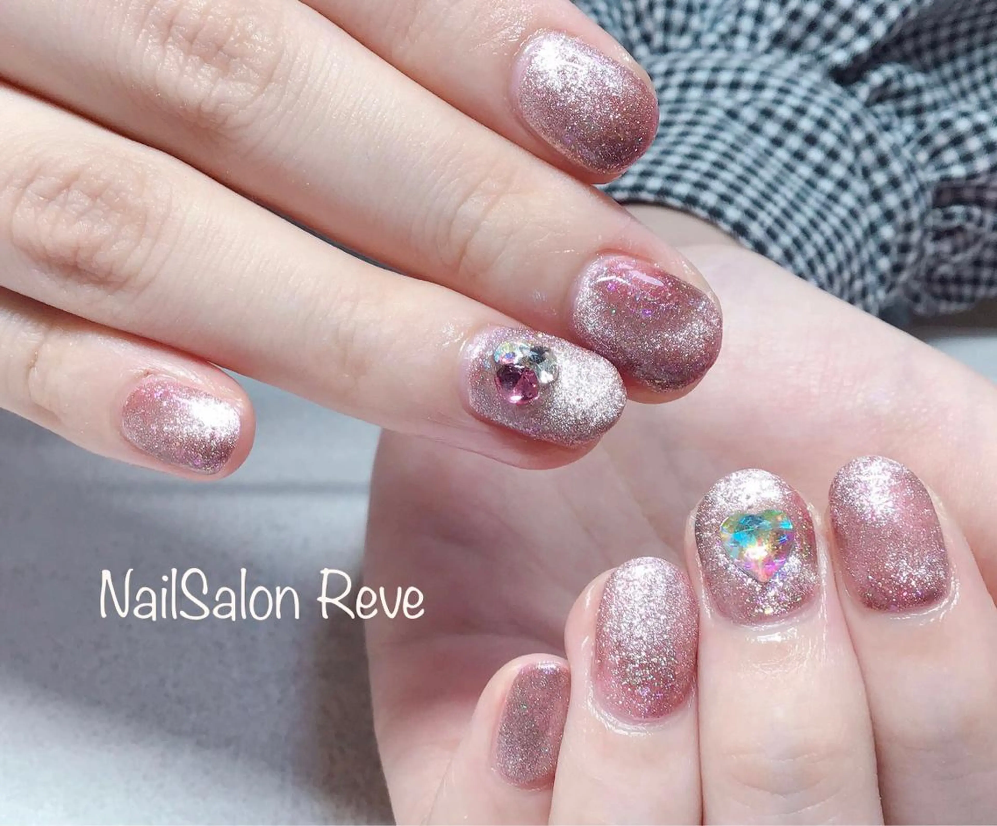 ネイル ハート マグネットネイル ストーンネイル ハンドネイル NailSalon Reveのネイルデザイン