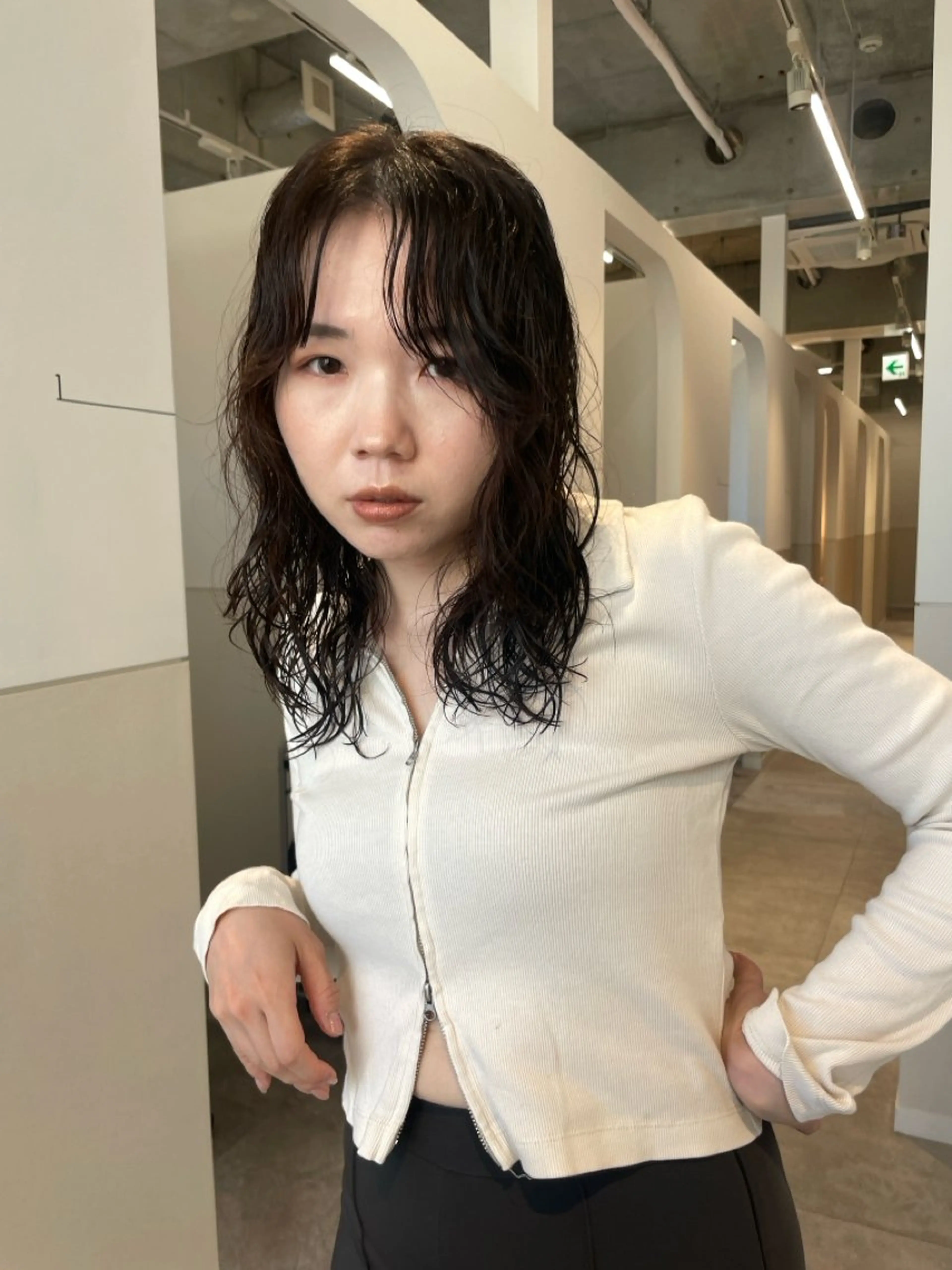 ミディアム パーマ 抜け感ボブ×パーマ ｜kazaneのヘアスタイル