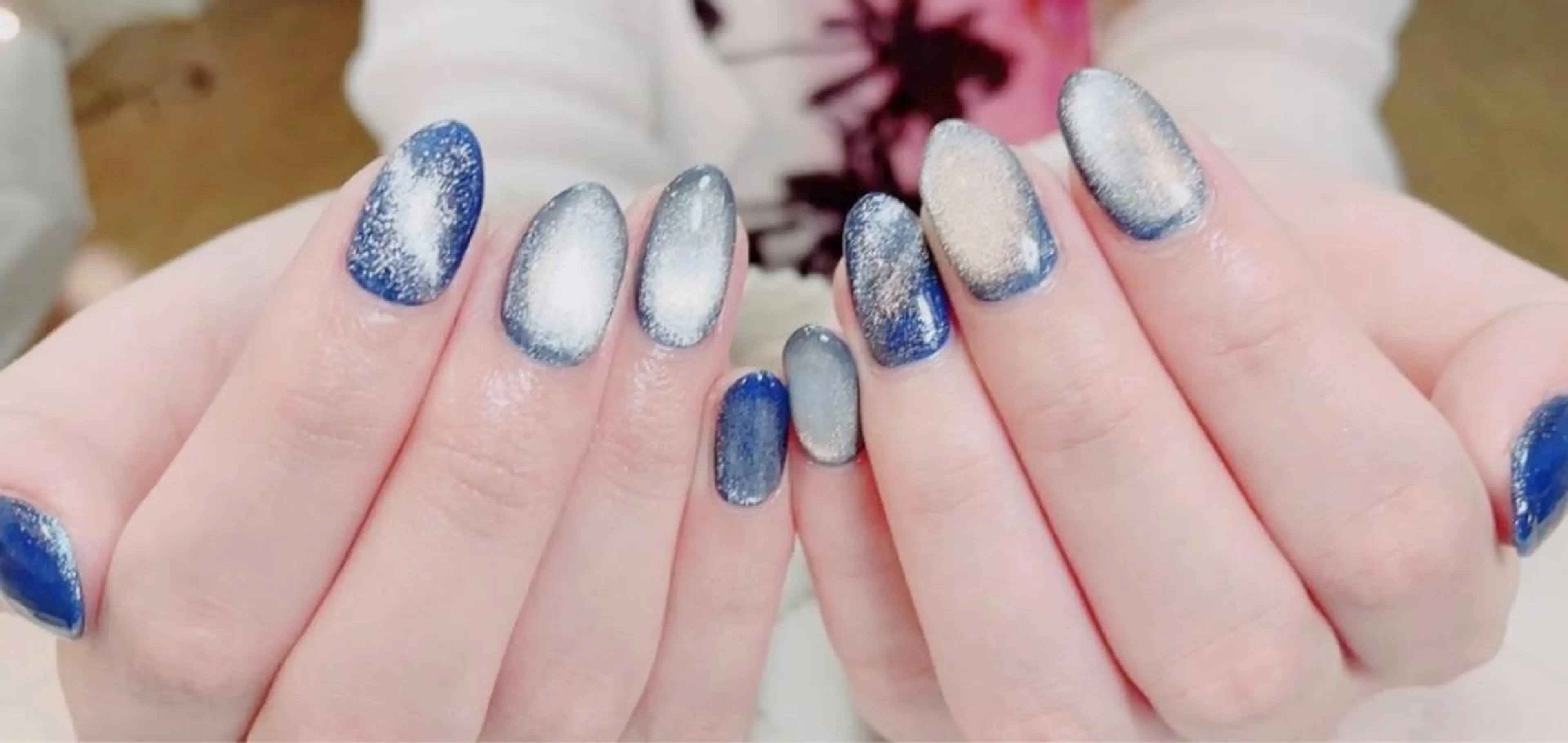 ネイル マグネットネイル ハンドネイル manis .のネイルデザイン
