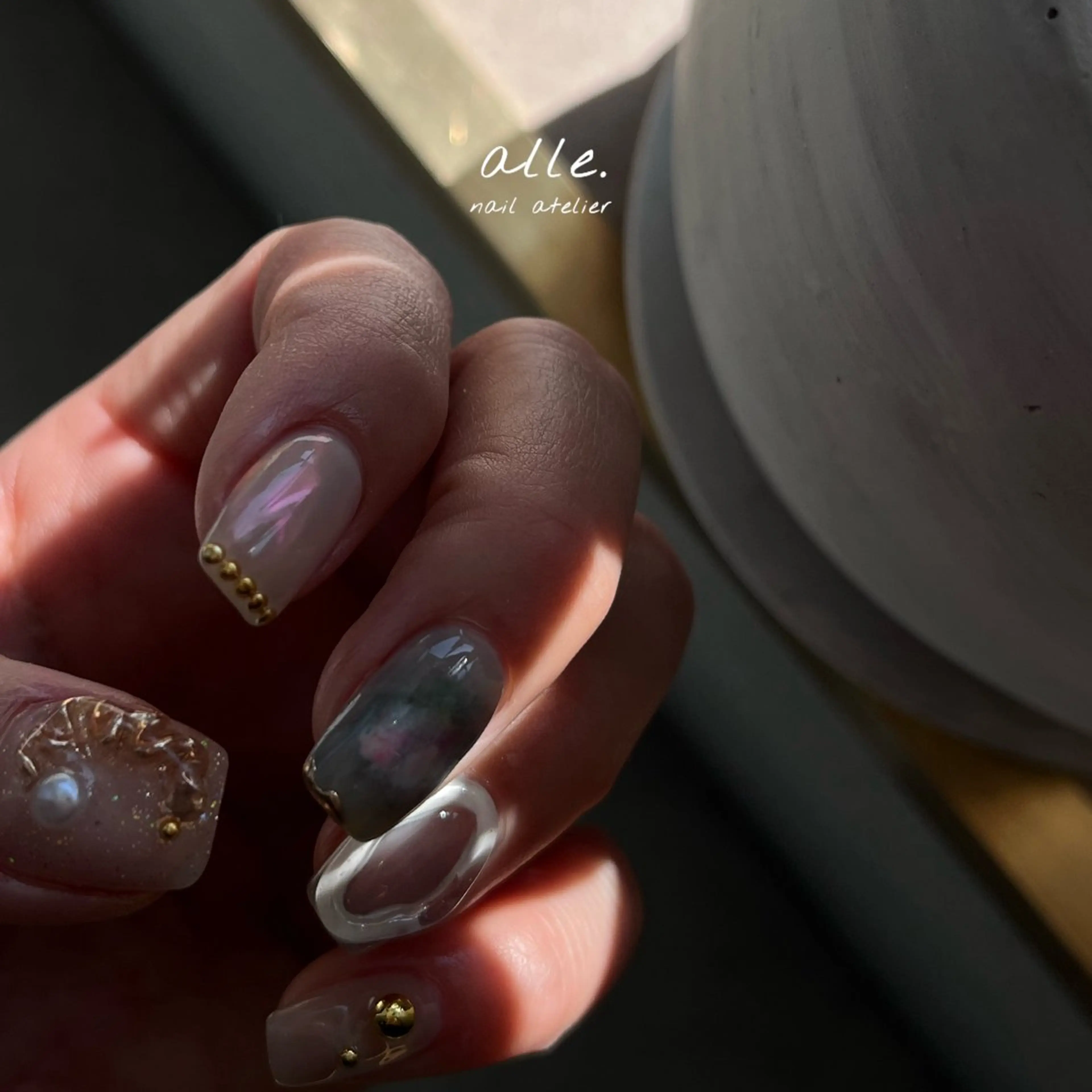 ネイル ハンドネイル atelier alle.のネイルデザイン