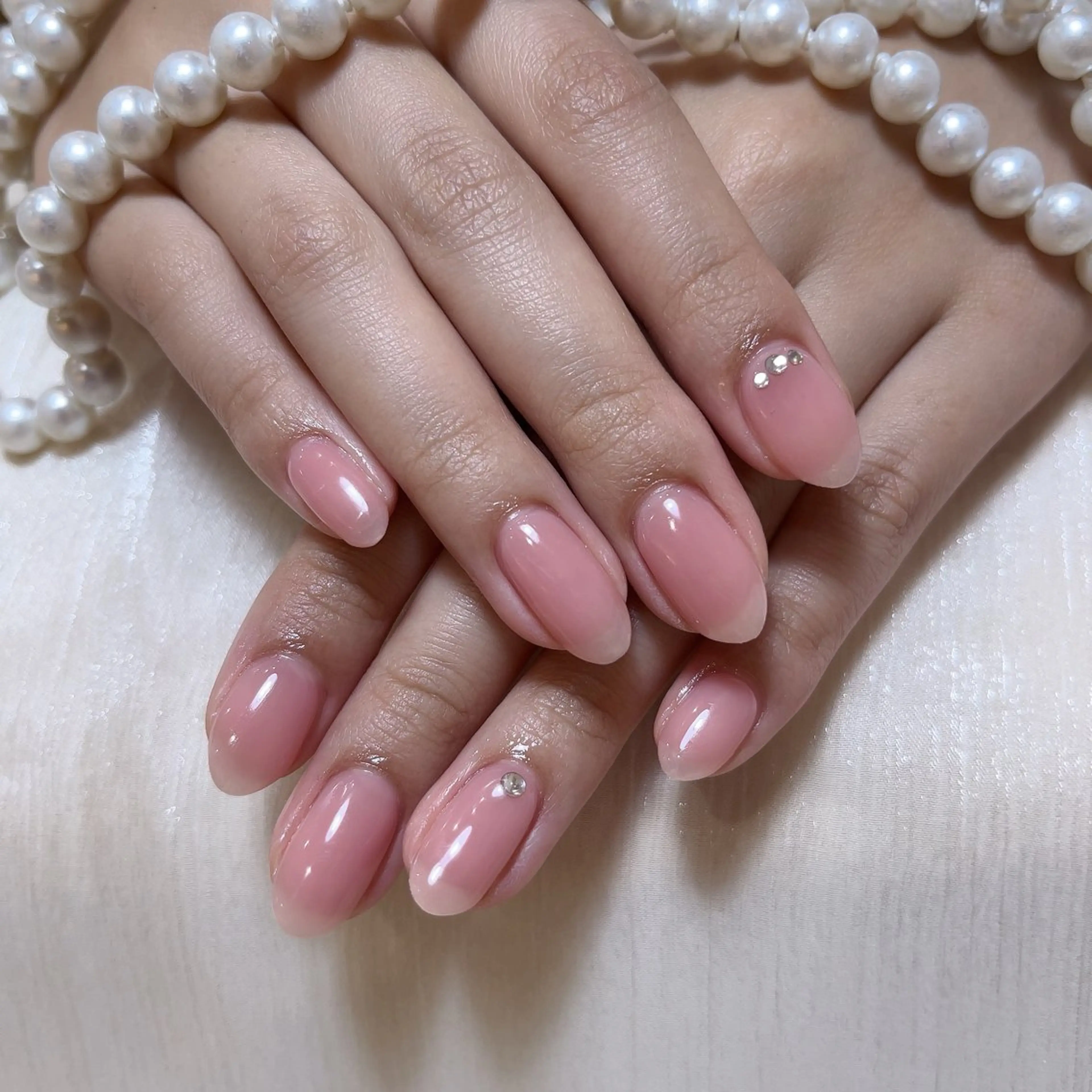 ネイル ハンドネイル MoonNail ユリ🌸のネイルデザイン