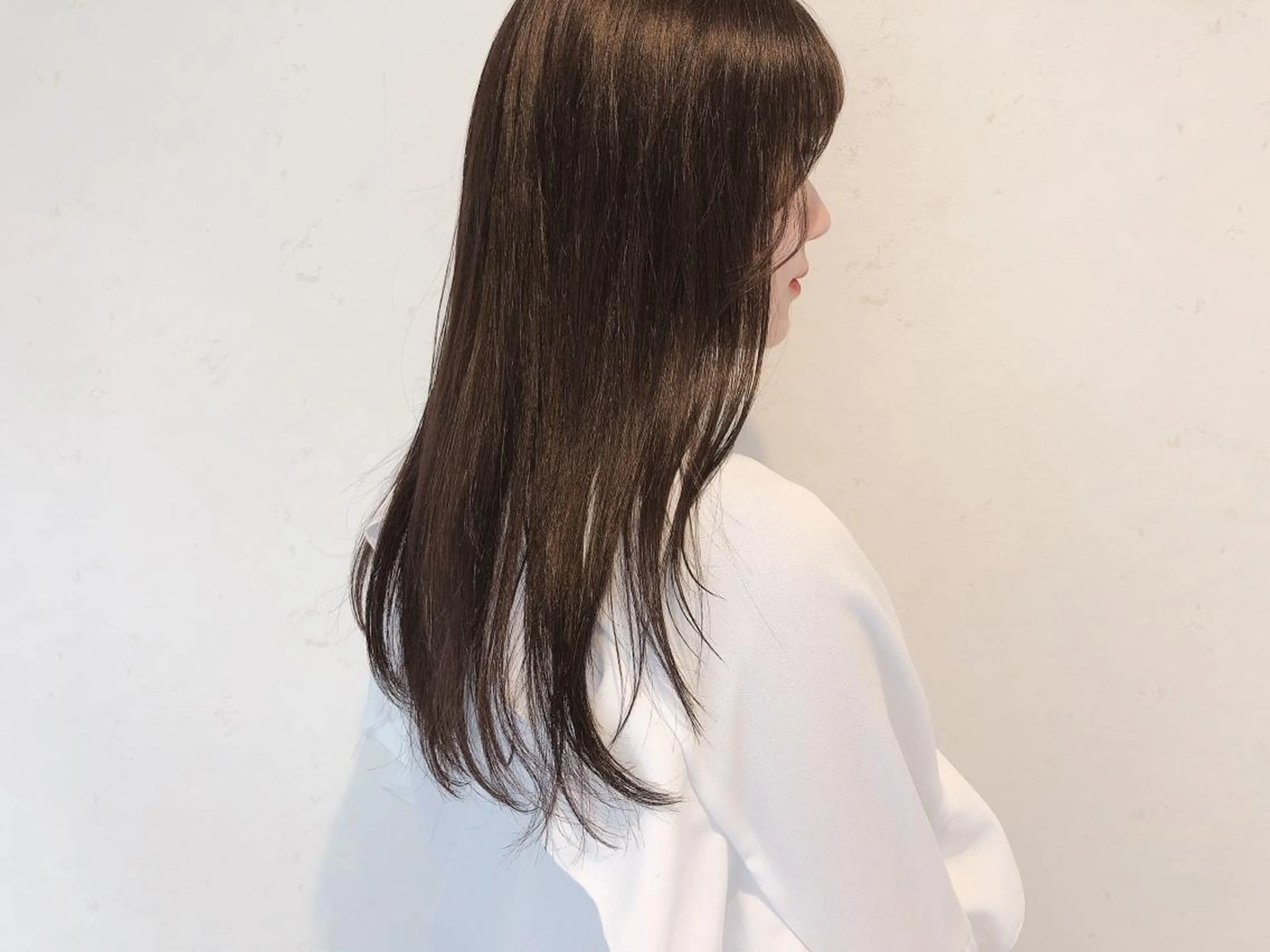 ロング カラー 伊藤 さやかのヘアスタイル