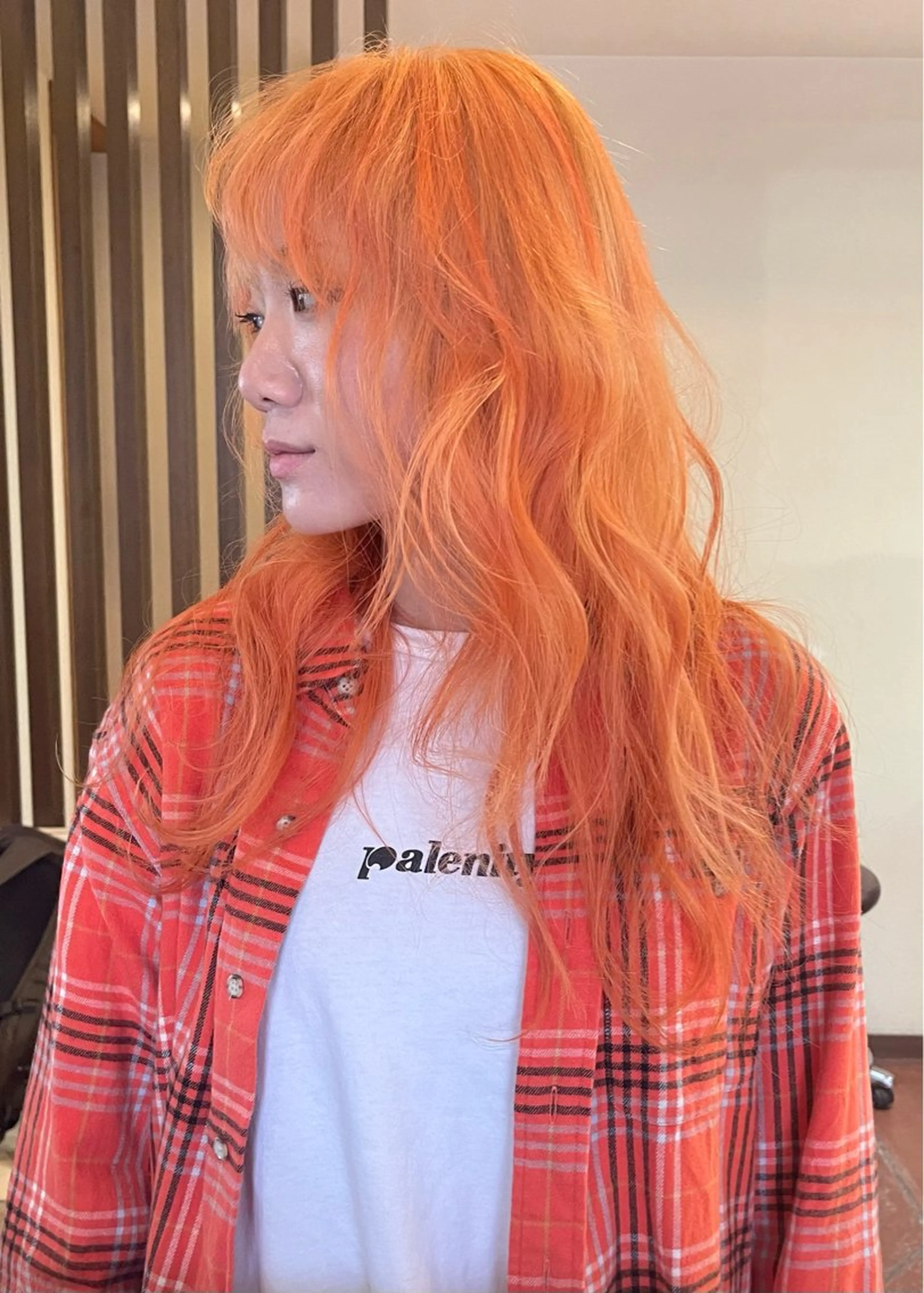 ロング カラー オレンジ カット ヘアカラー トリートメント 田室 和幸のヘアスタイル