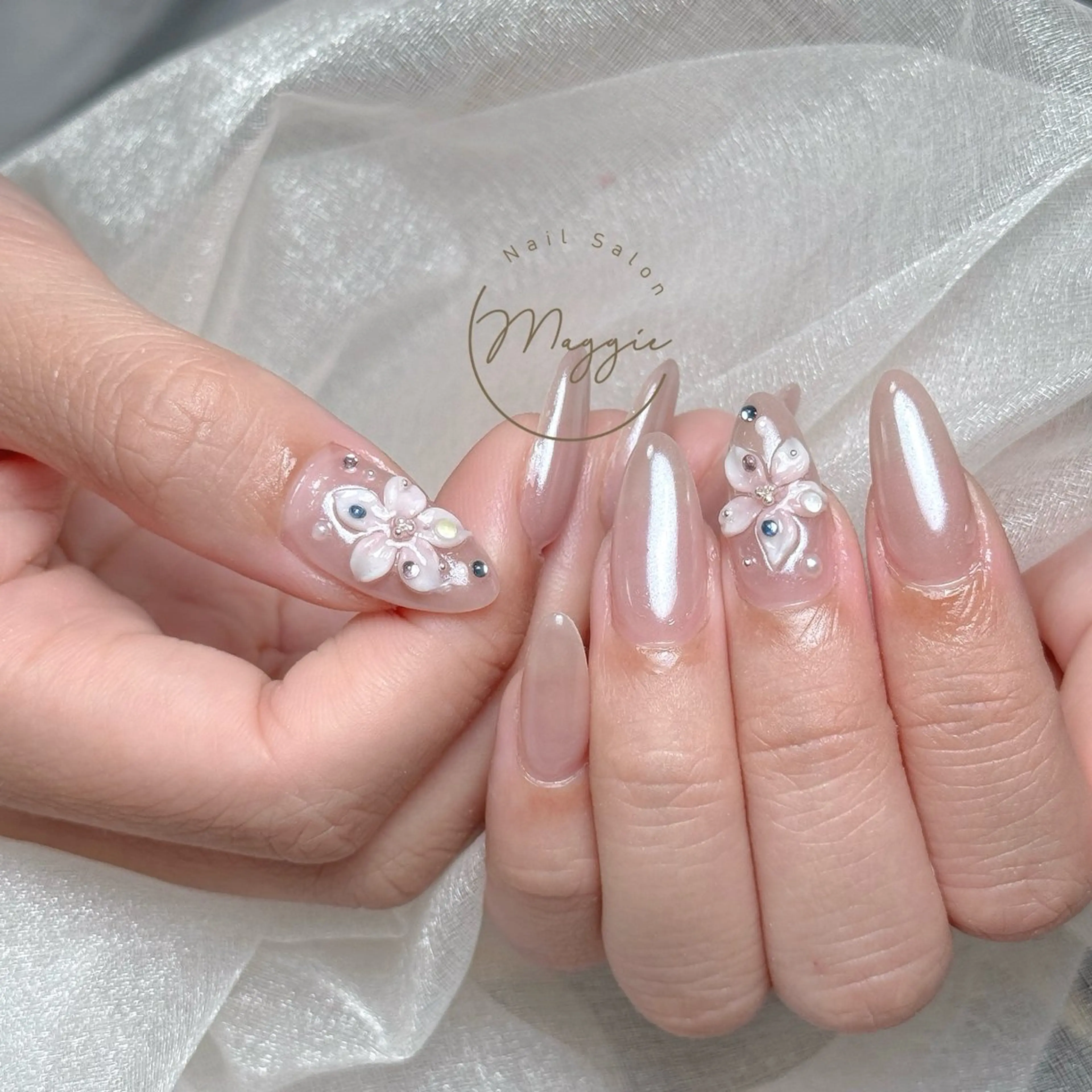 ネイル Maggie Nail🦩のネイルデザイン