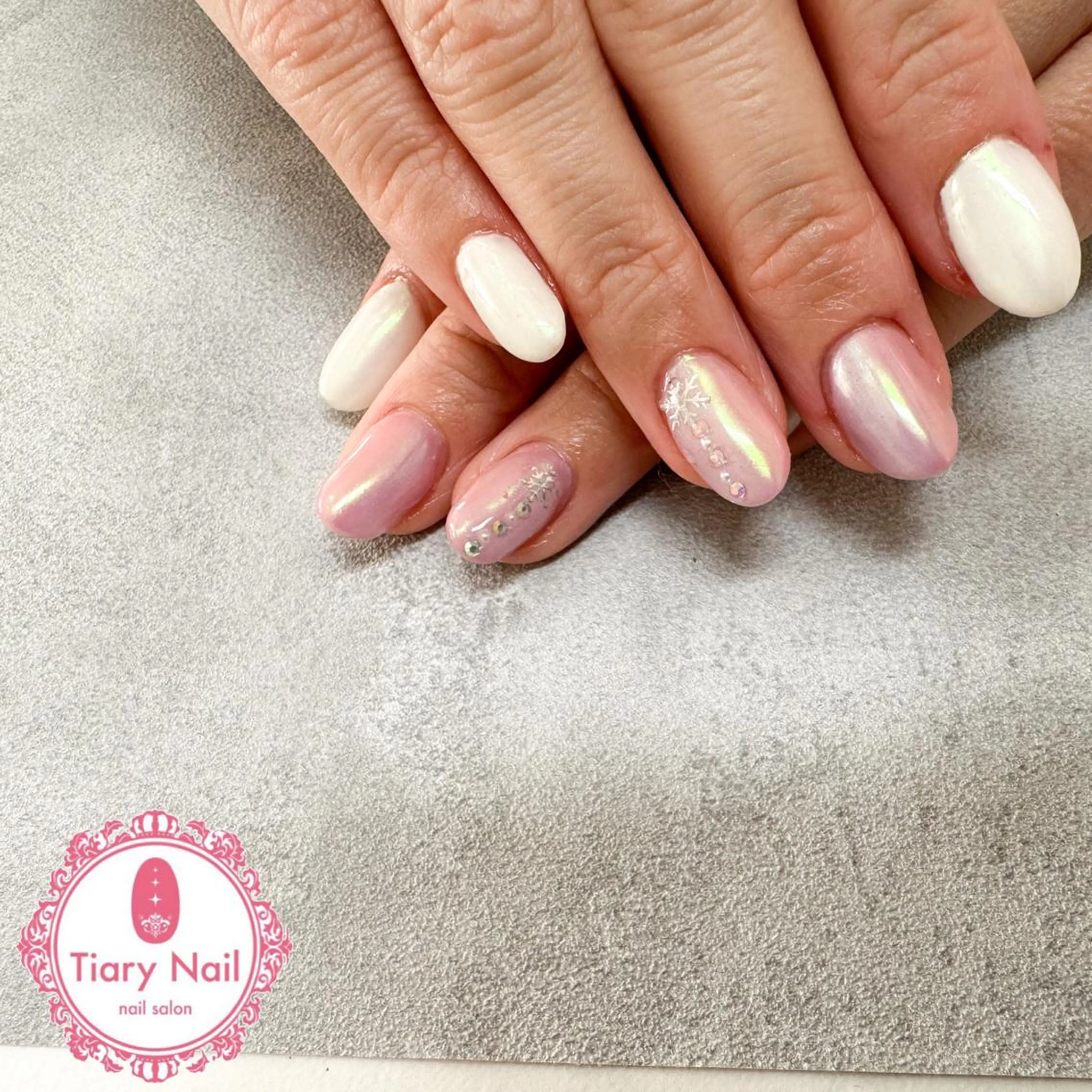 ネイル tiarynail K K🐼のネイルデザイン