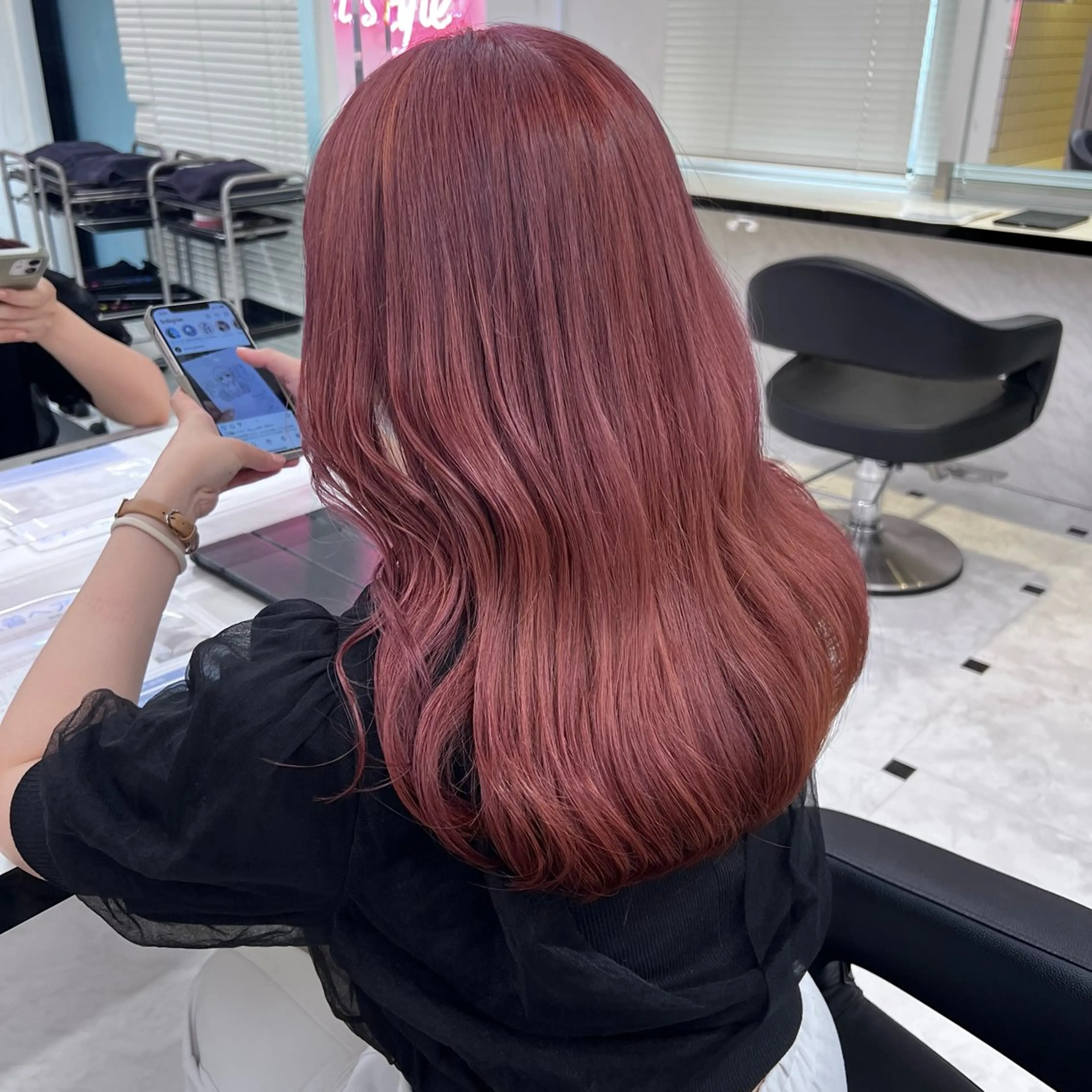 ミディアム カラー ヘアアレンジ ベージュカラー ピンクカラー ピンクベージュ 💕上野美容師☁ ブリーチ💖サワのヘアスタイル