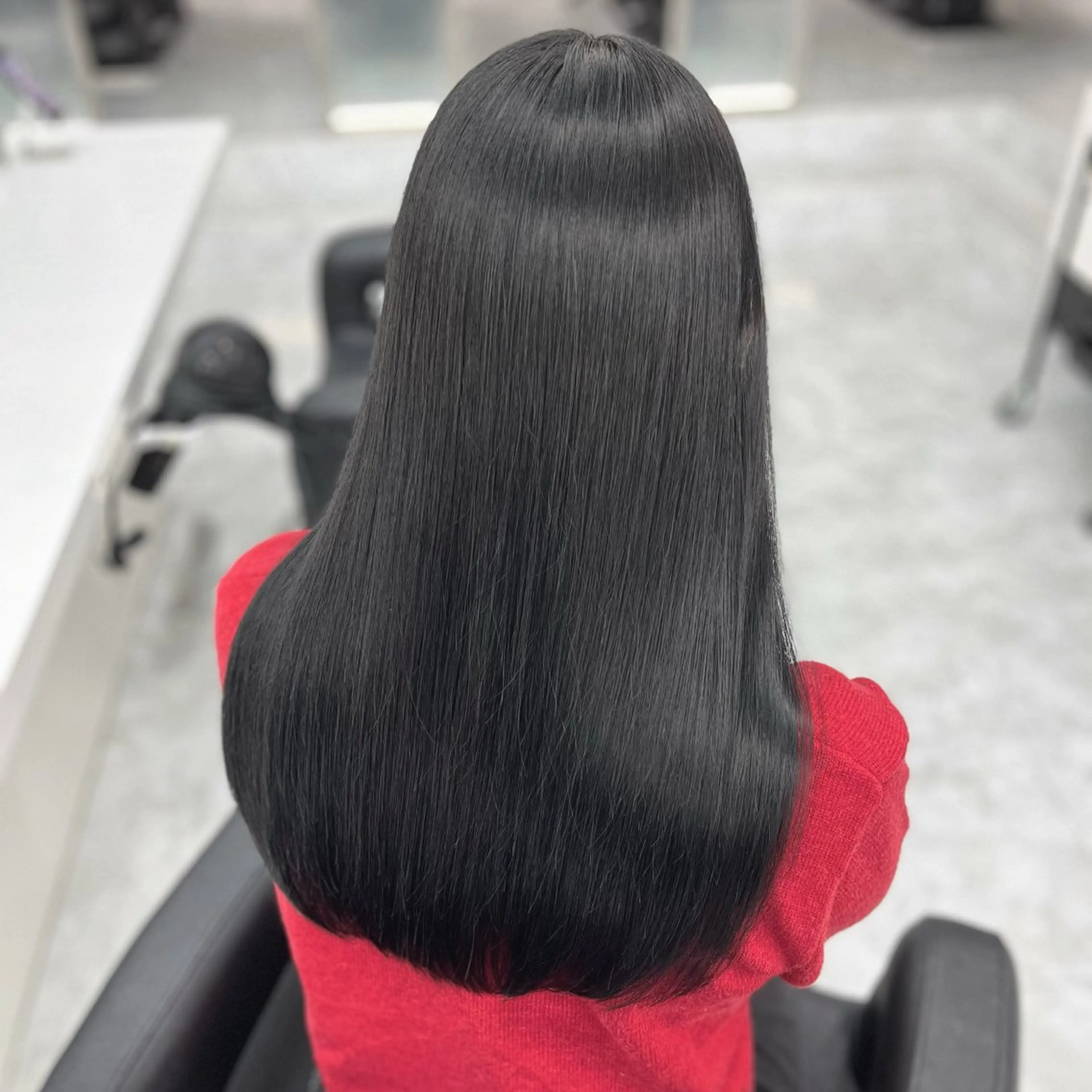 ロング カラー パーマ ヘアアレンジ メンズ キッズ メンズ韓国風 黒髪 ブルーカラー ブルーブラック ブラウンカラー ヘアカラー トリートメント ヘアセット 髪質改善Ⅰ透明感 艶カラーⅠたつやのヘアスタイル