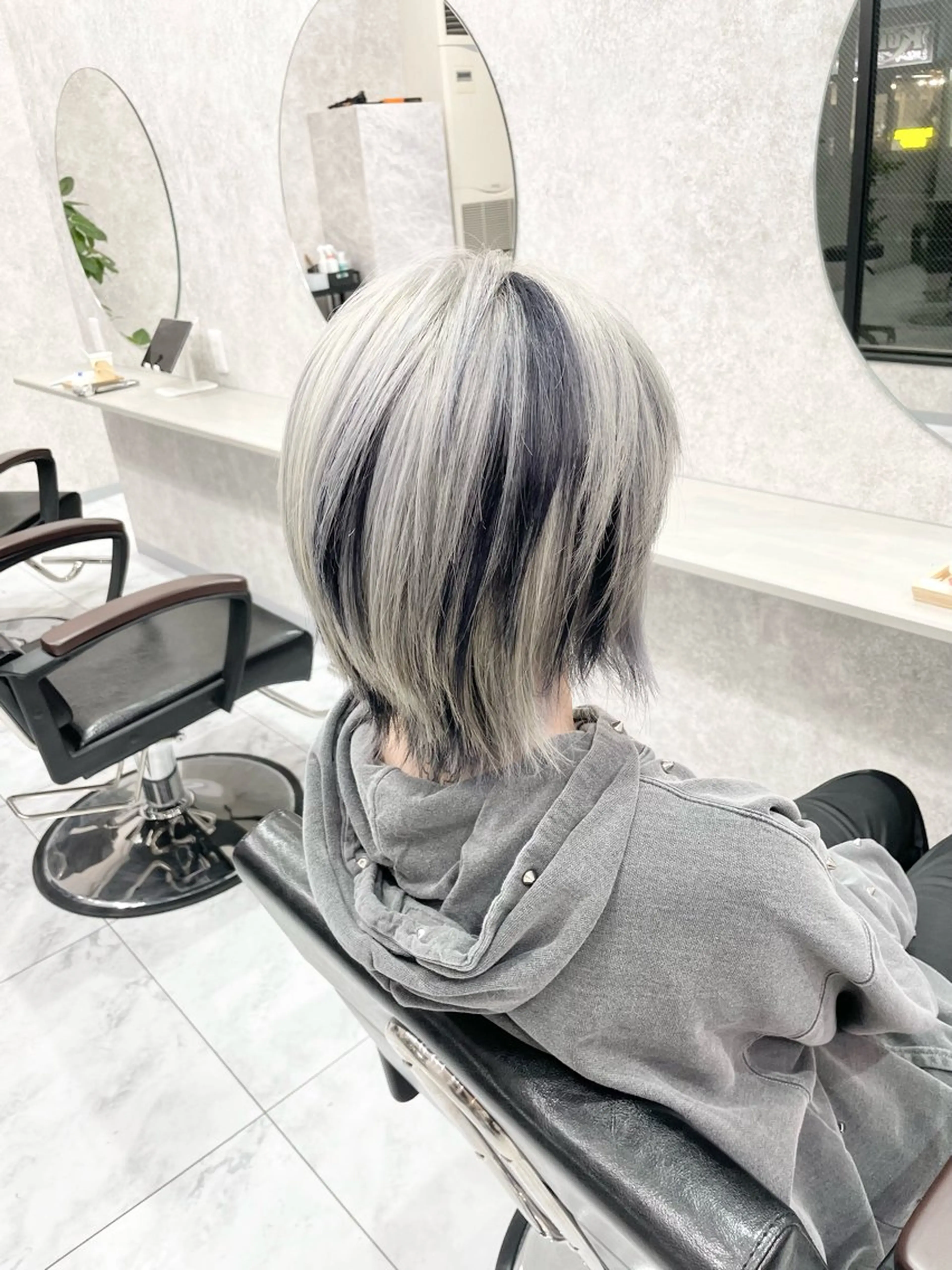 ショート 🦋ハイトーン🦋 石山 希理🦋のヘアスタイル