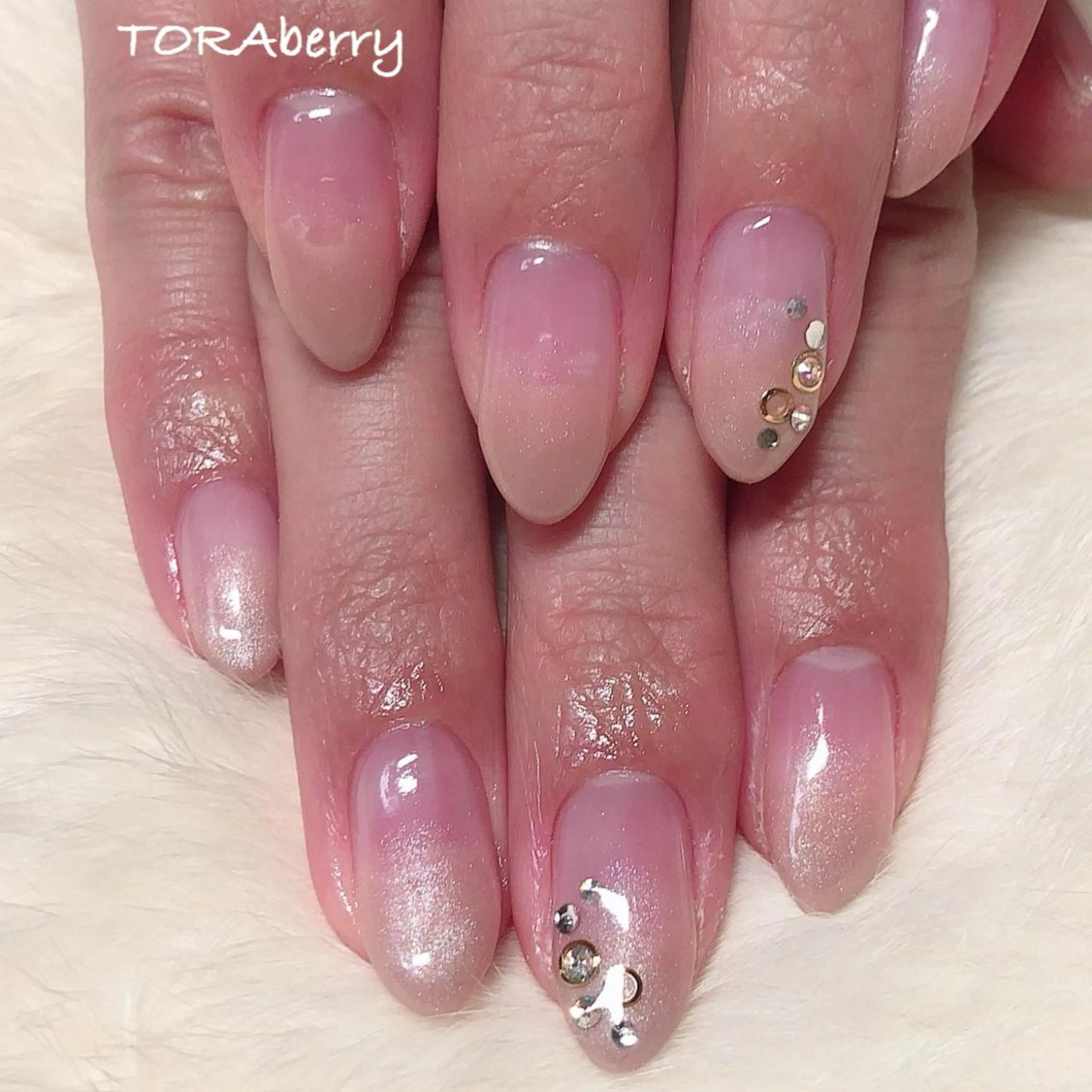 ネイル ハンドネイル ネイリスト なつみのネイルデザイン