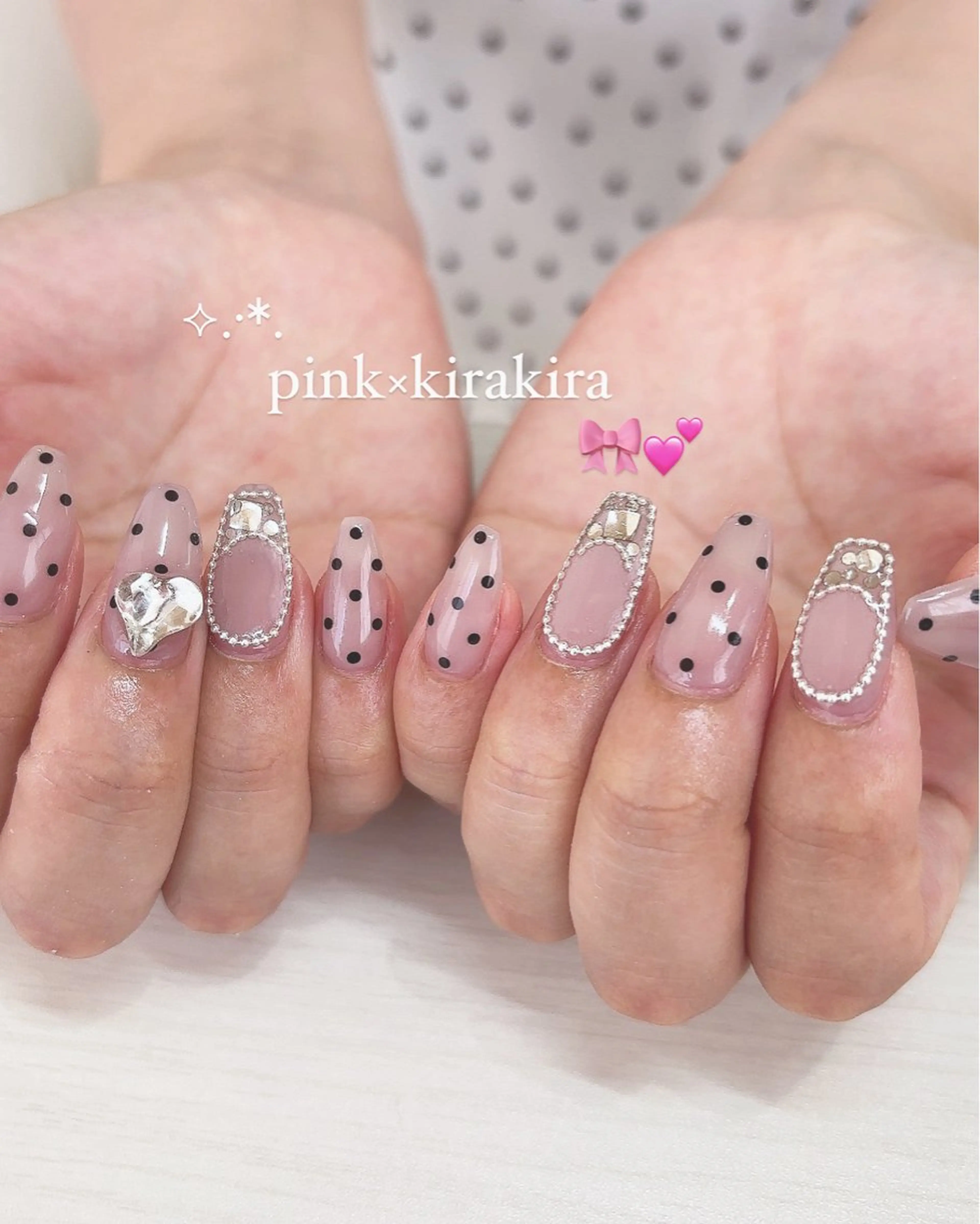 ネイル ドット フレンチネイル キラキラネイル ハンドネイル beautiful meみくのネイルデザイン