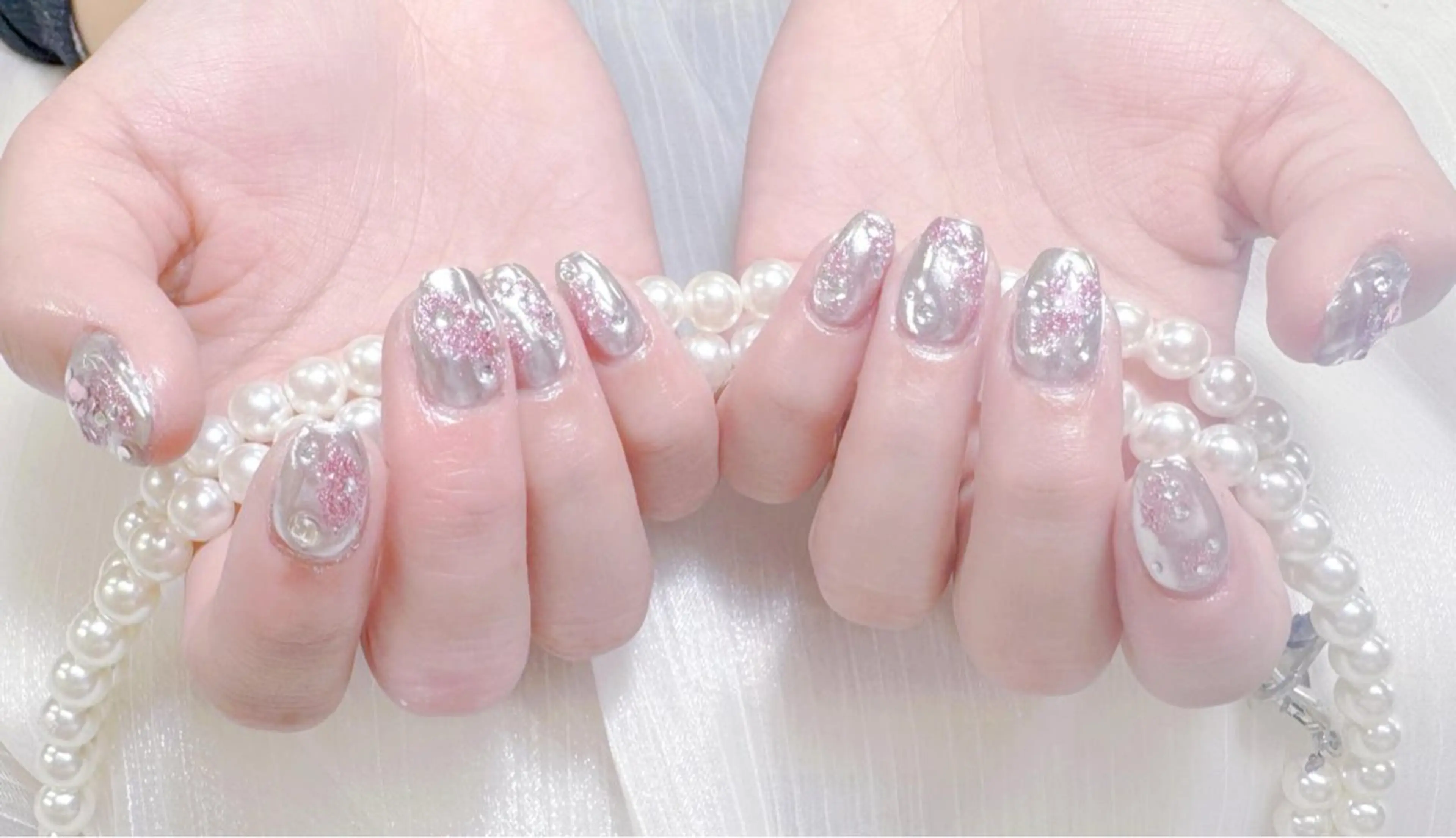 ネイル 小島 阿佑美のネイルデザイン