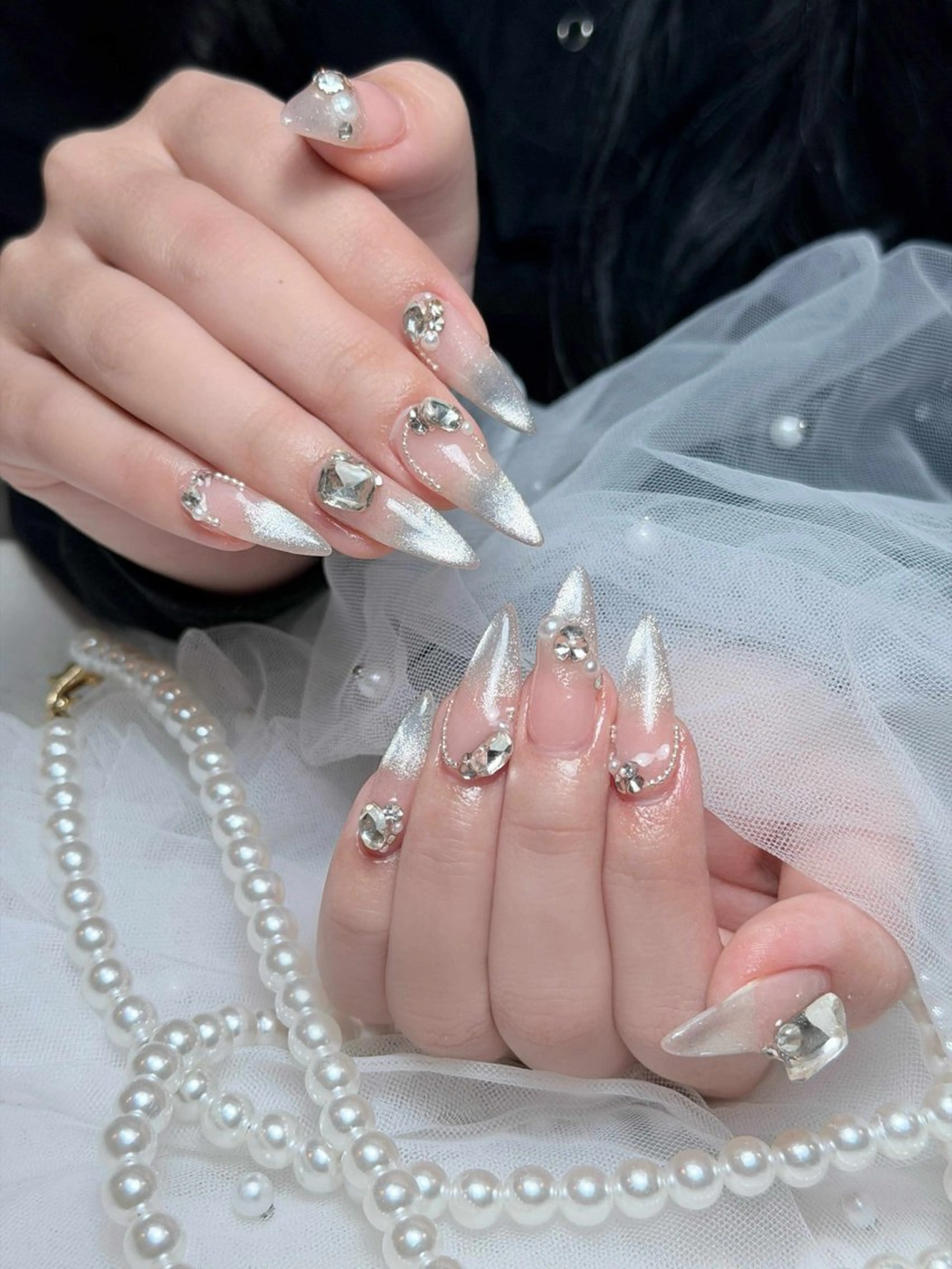 ネイル オーロラネイル ボルドー ブラウン 氷ネイル・うるうるネイル キラキラネイル ハンドネイル Julli NailStudioのネイルデザイン