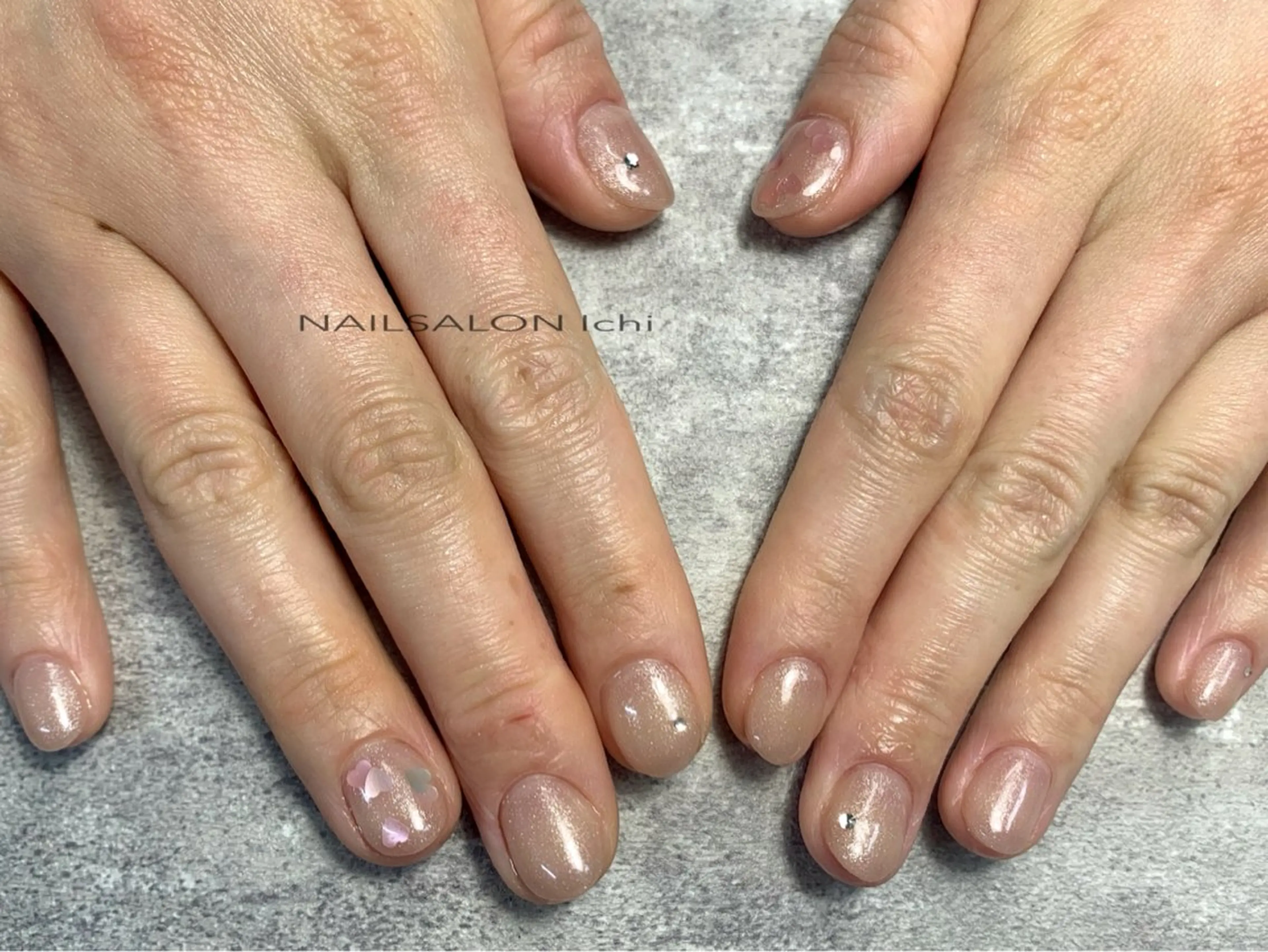 ネイル ストーンネイル ハンドネイル NAILSALON Ichiのネイルデザイン