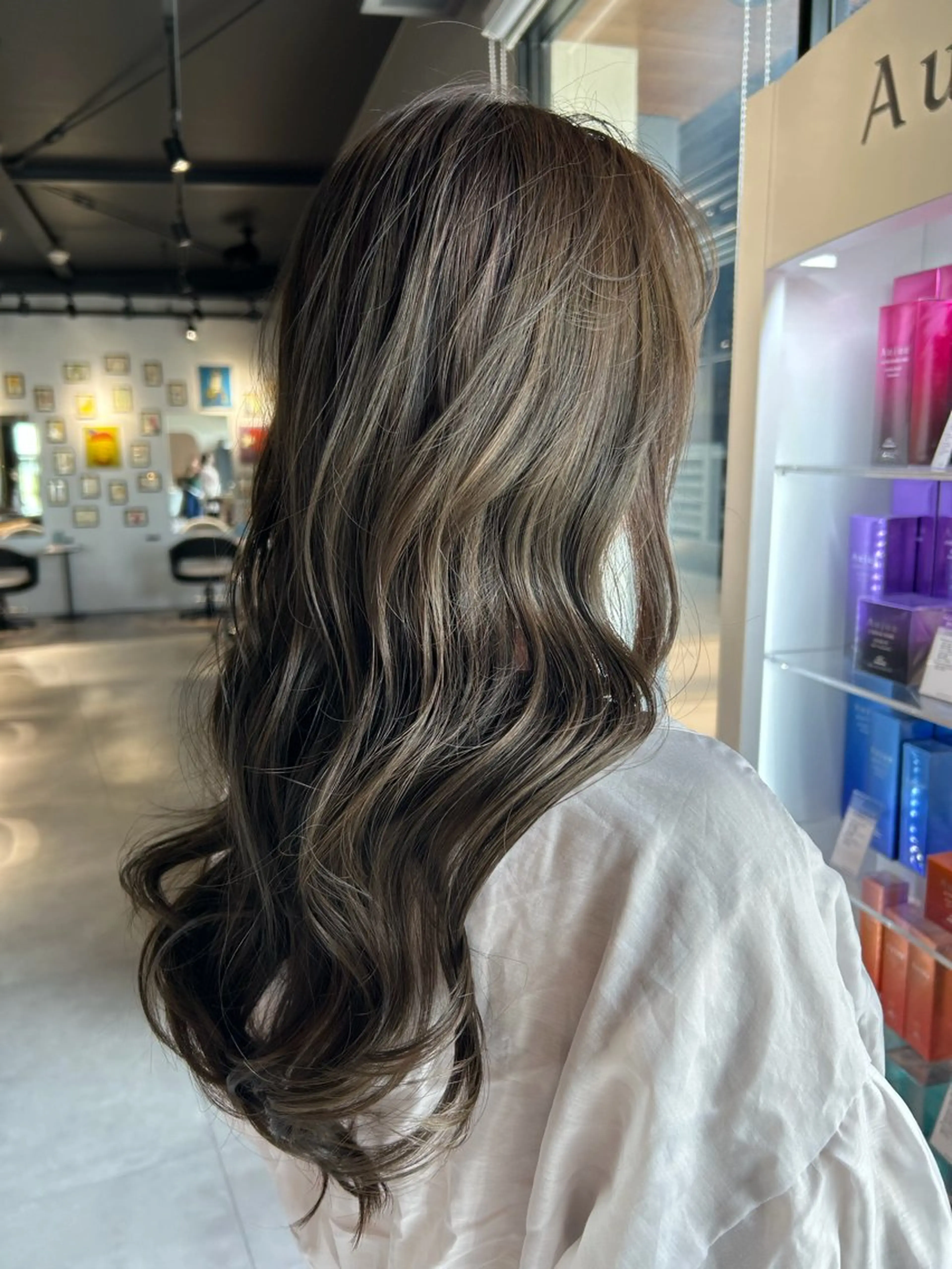 「ブリーチなし」ダブルカラーの写真