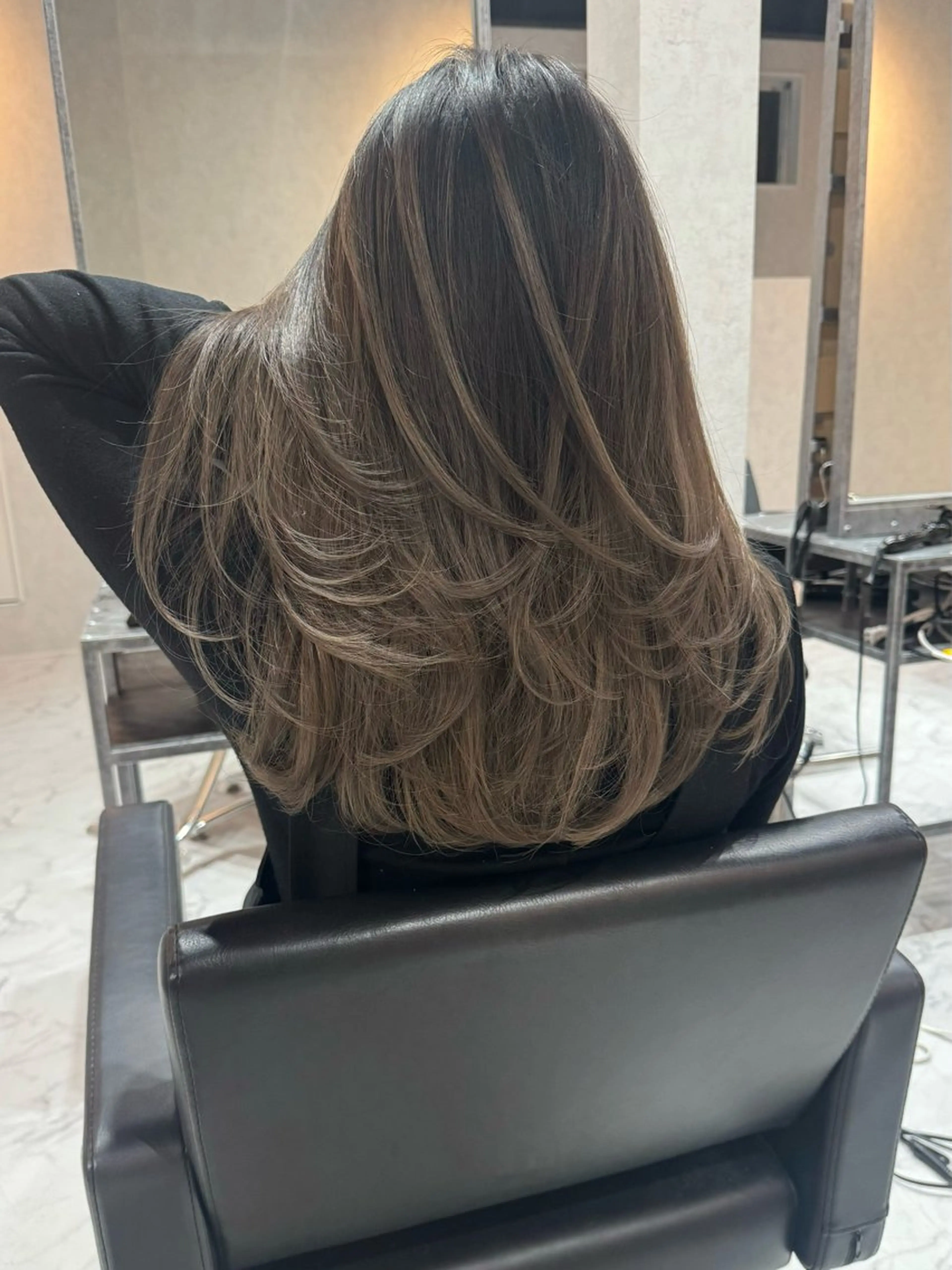 セミロング カラー ヘアアレンジ ショートボブ バレイヤージュ ブリーチ ケアブリーチ デザインカラー カット ヘアカラー トリートメント アンドウ ユウ/ レイヤーカット/韓国のヘアスタイル