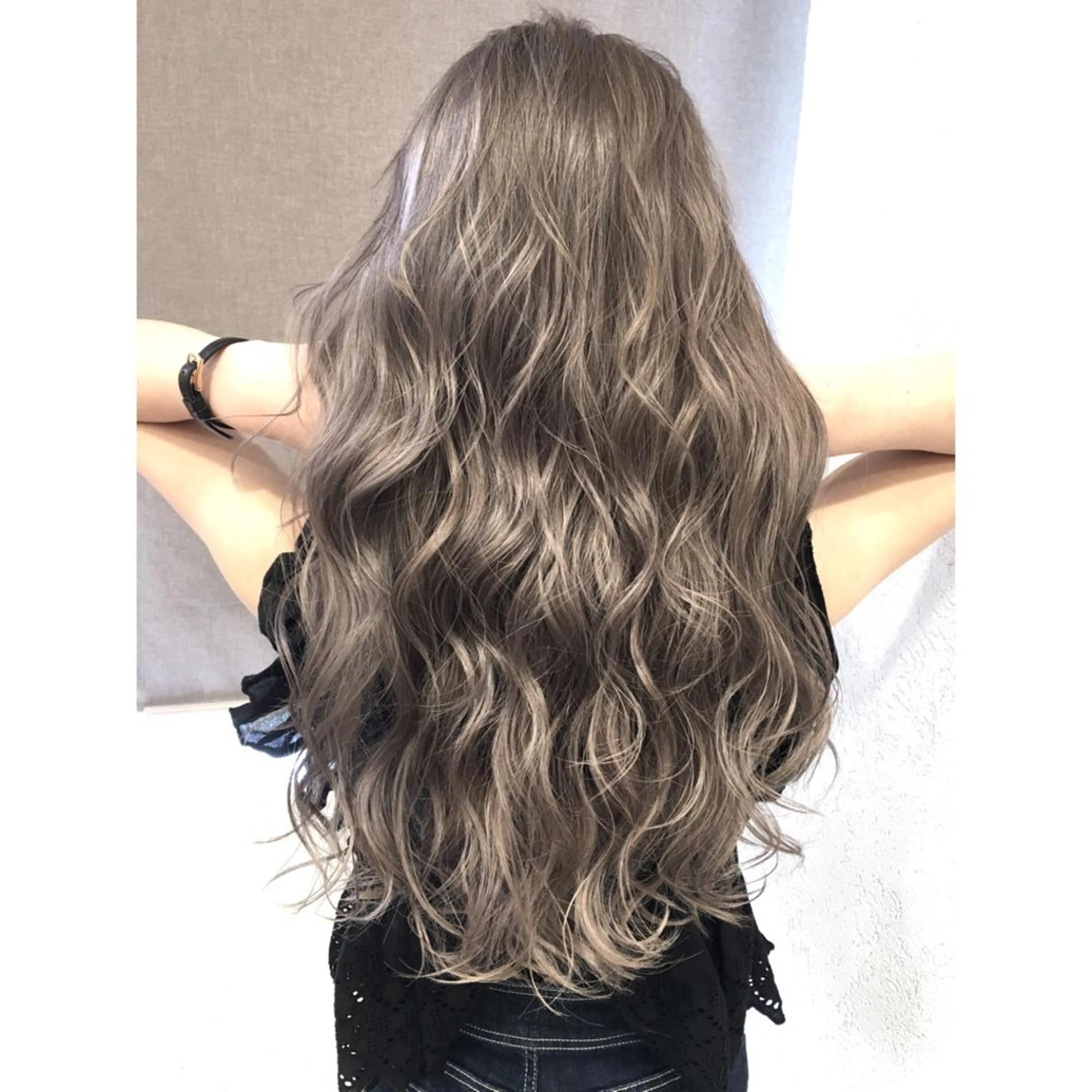 ロング カラー ネイル マツエク・マツパ ベージュカラー ヘアカラー トリートメント 井上 一平のヘアスタイル