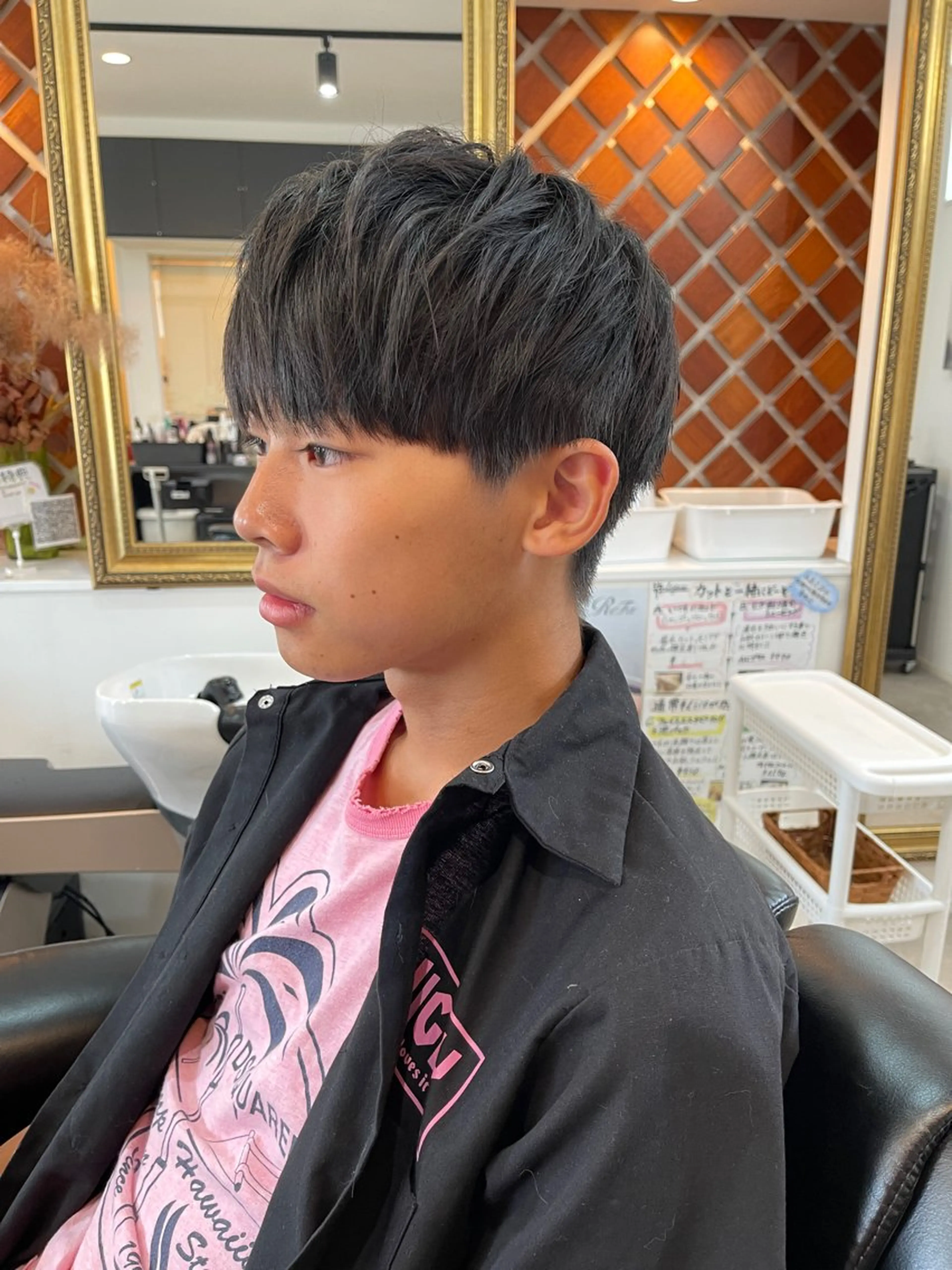 ショート レイヤーカット カット 女性理容師 黒岩　さちのヘアスタイル