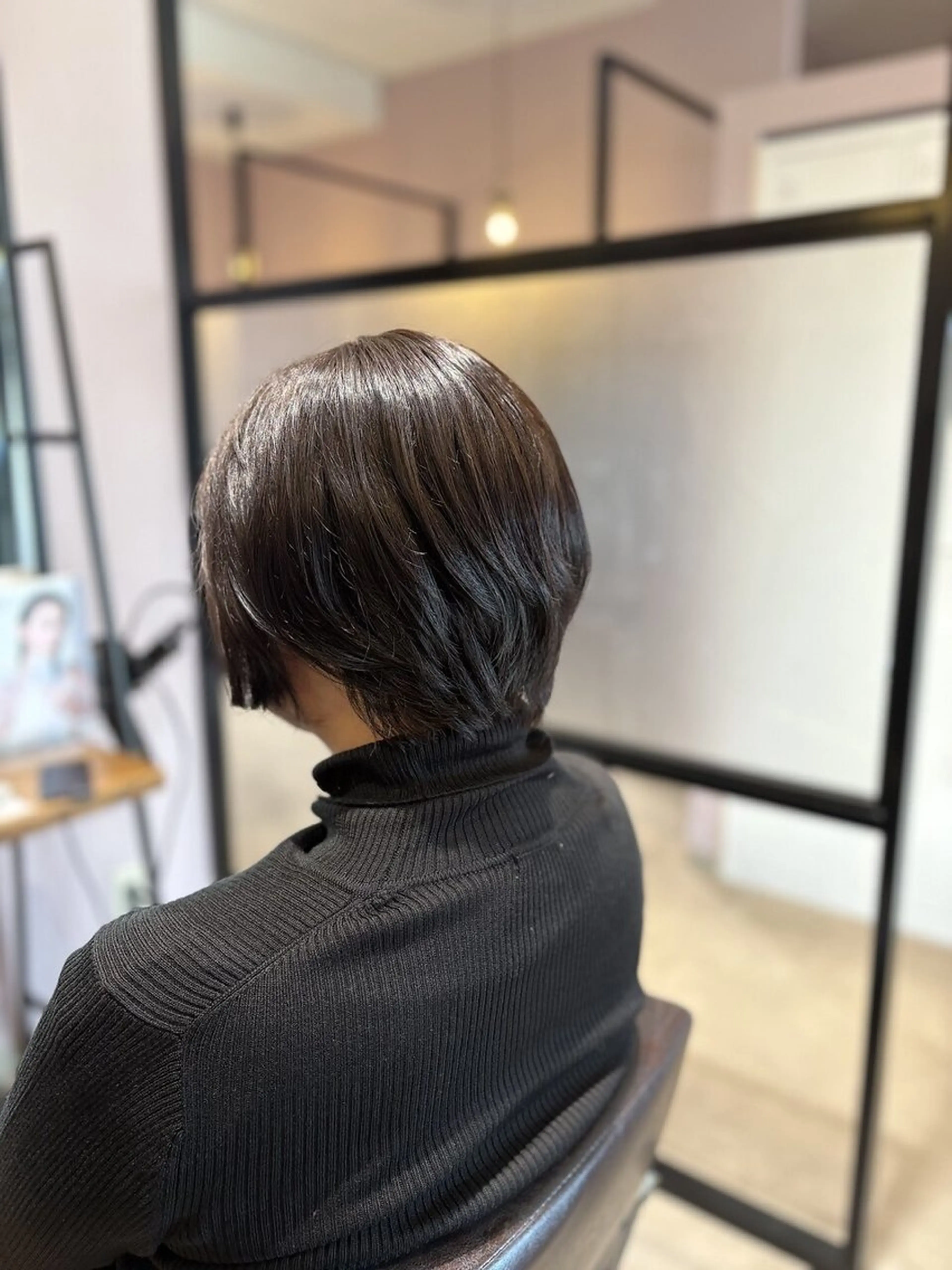 カラー 西原 愛紗のヘアスタイル