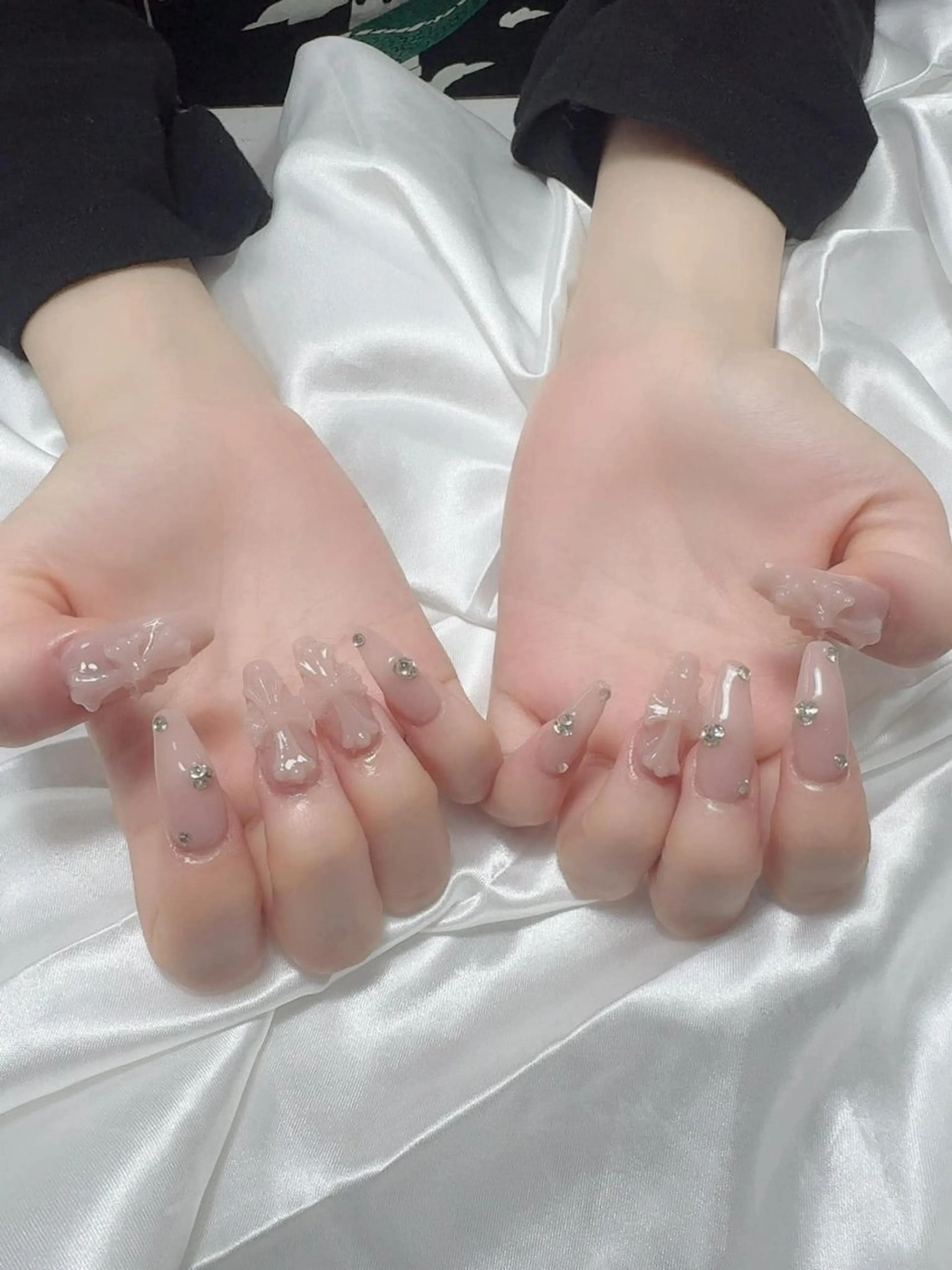 ネイル フレンチネイル グラデーション 韓国ネイル マグネットネイル ミラーネイル ハンドネイル ハンドケア Hara Nail 【持ち込みOK】のネイルデザイン