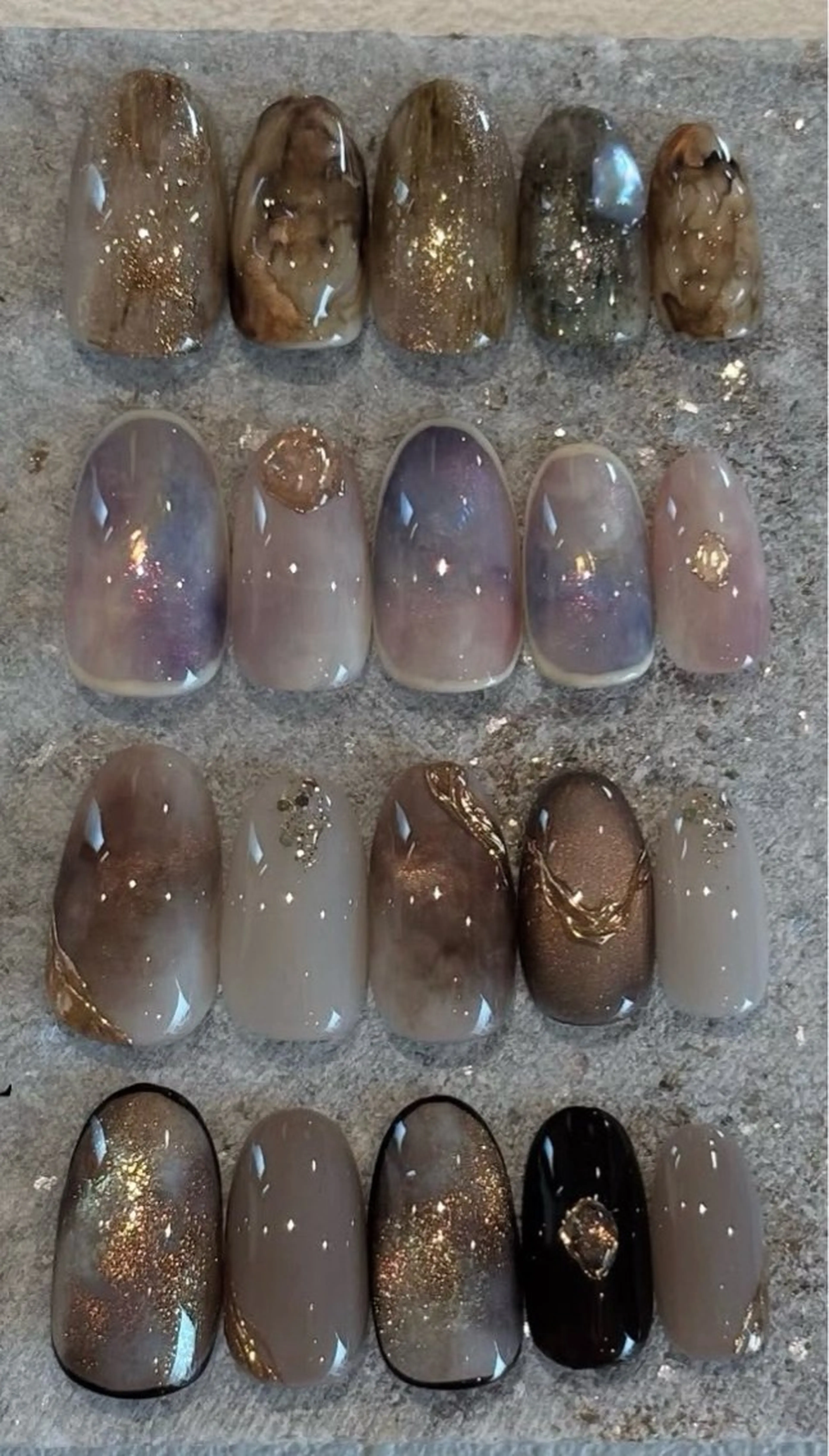 ネイル MAXKELLY ASAのネイルデザイン