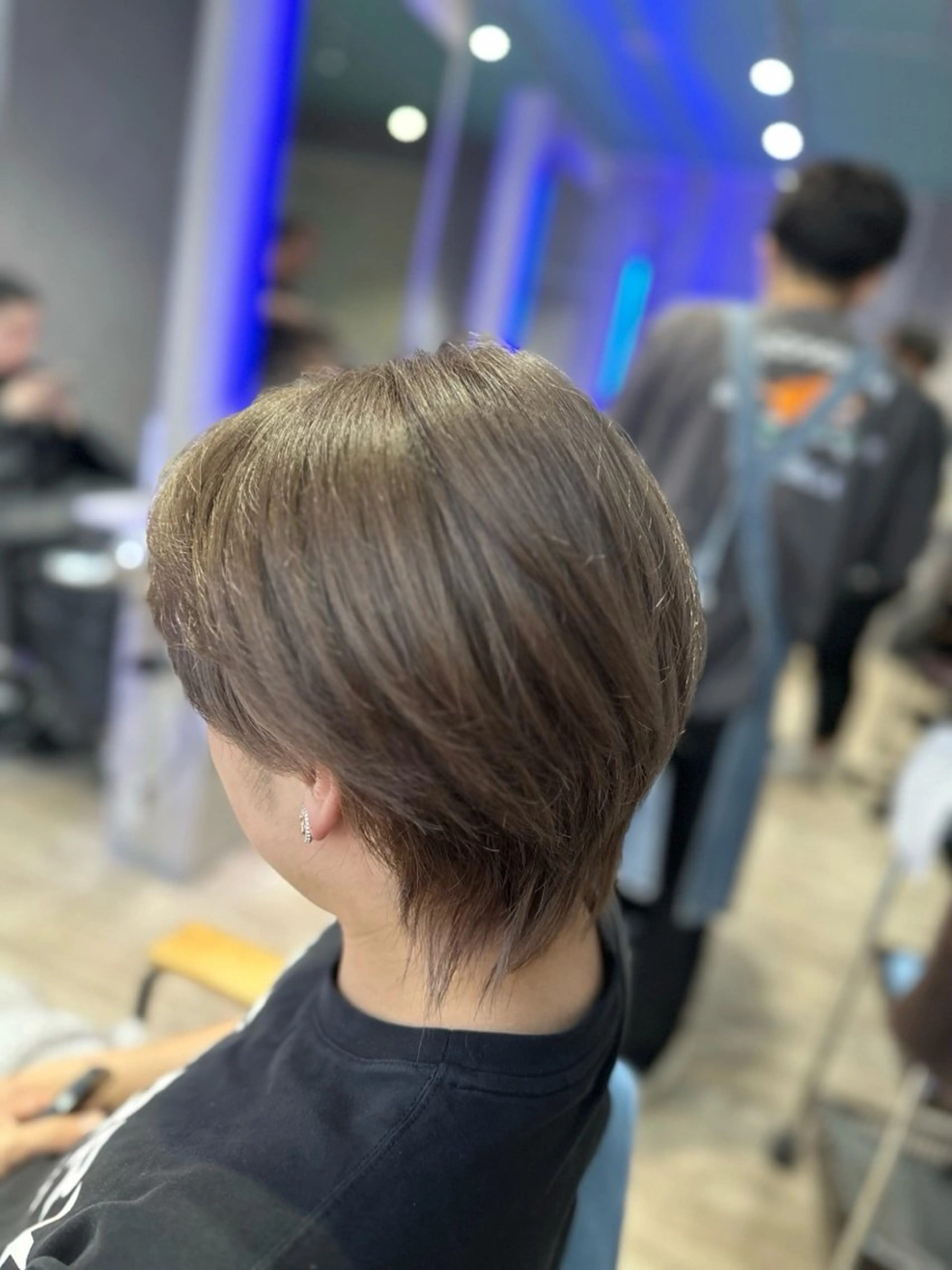 ミディアム カット 栗原 里奈のヘアスタイル