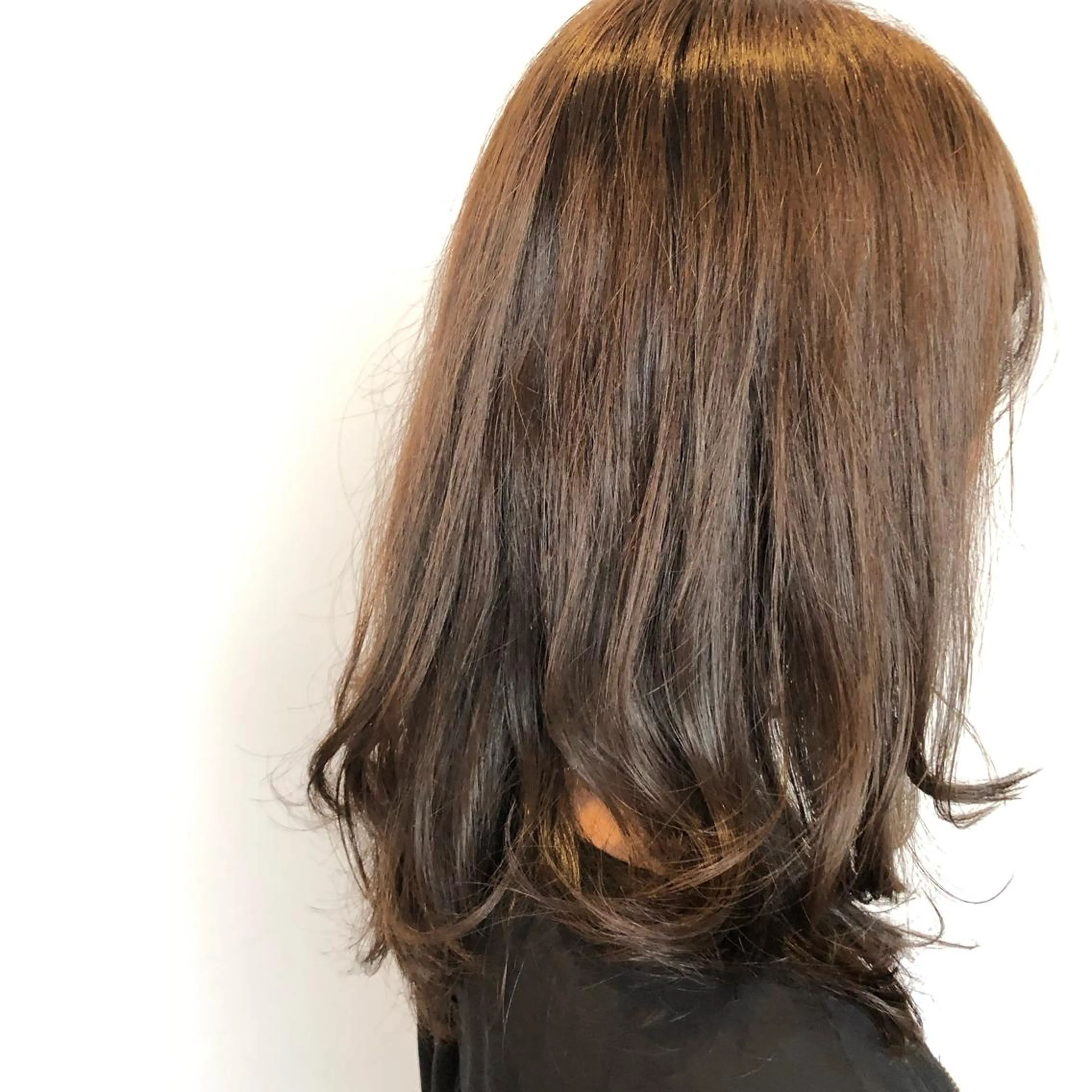 セミロング ZAZA ASAMIのヘアスタイル