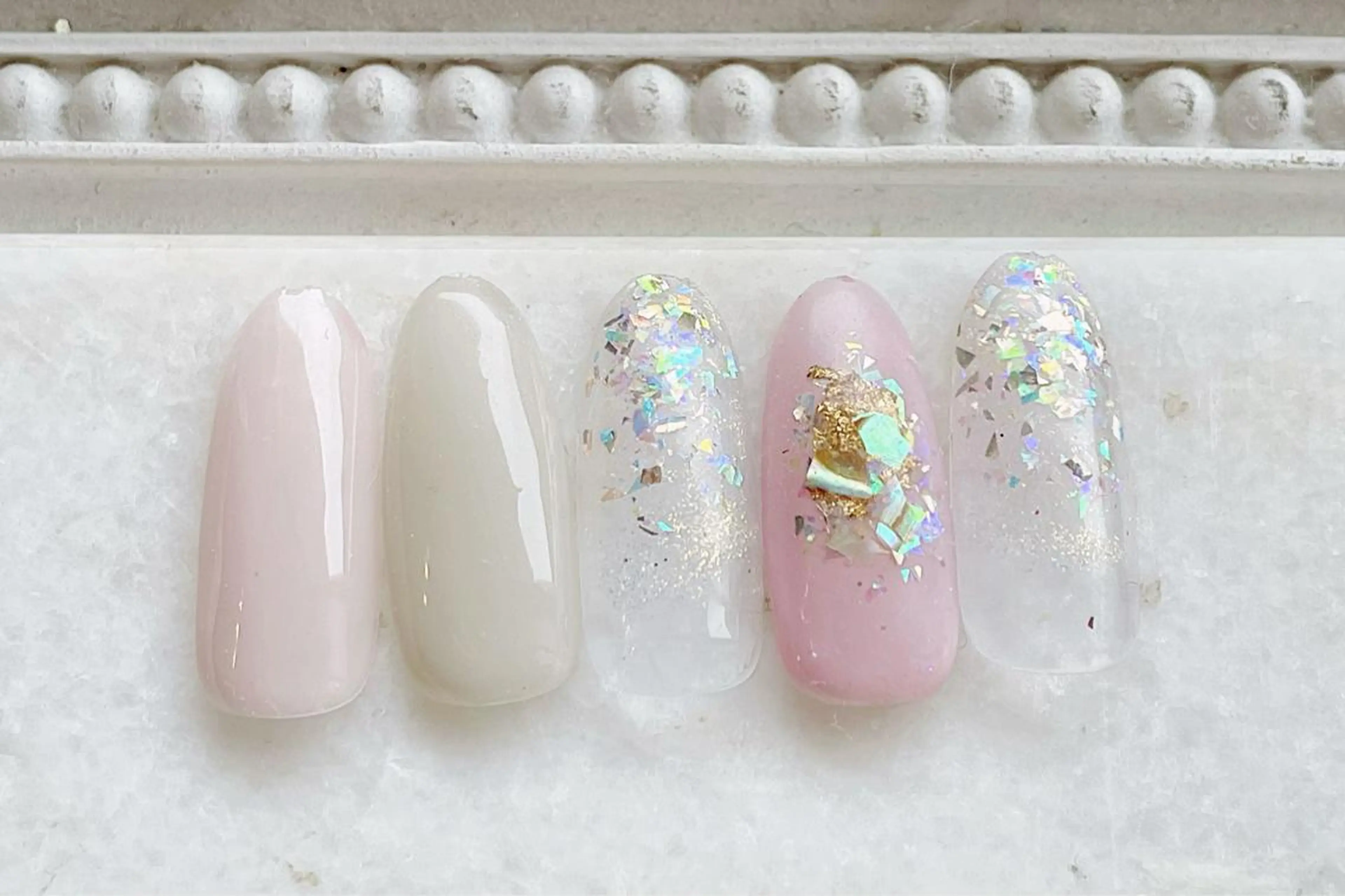 ネイル ジェルネイル キラキラネイル パラジェル シンプルネイル ハンドネイル Satomi  のネイルデザイン