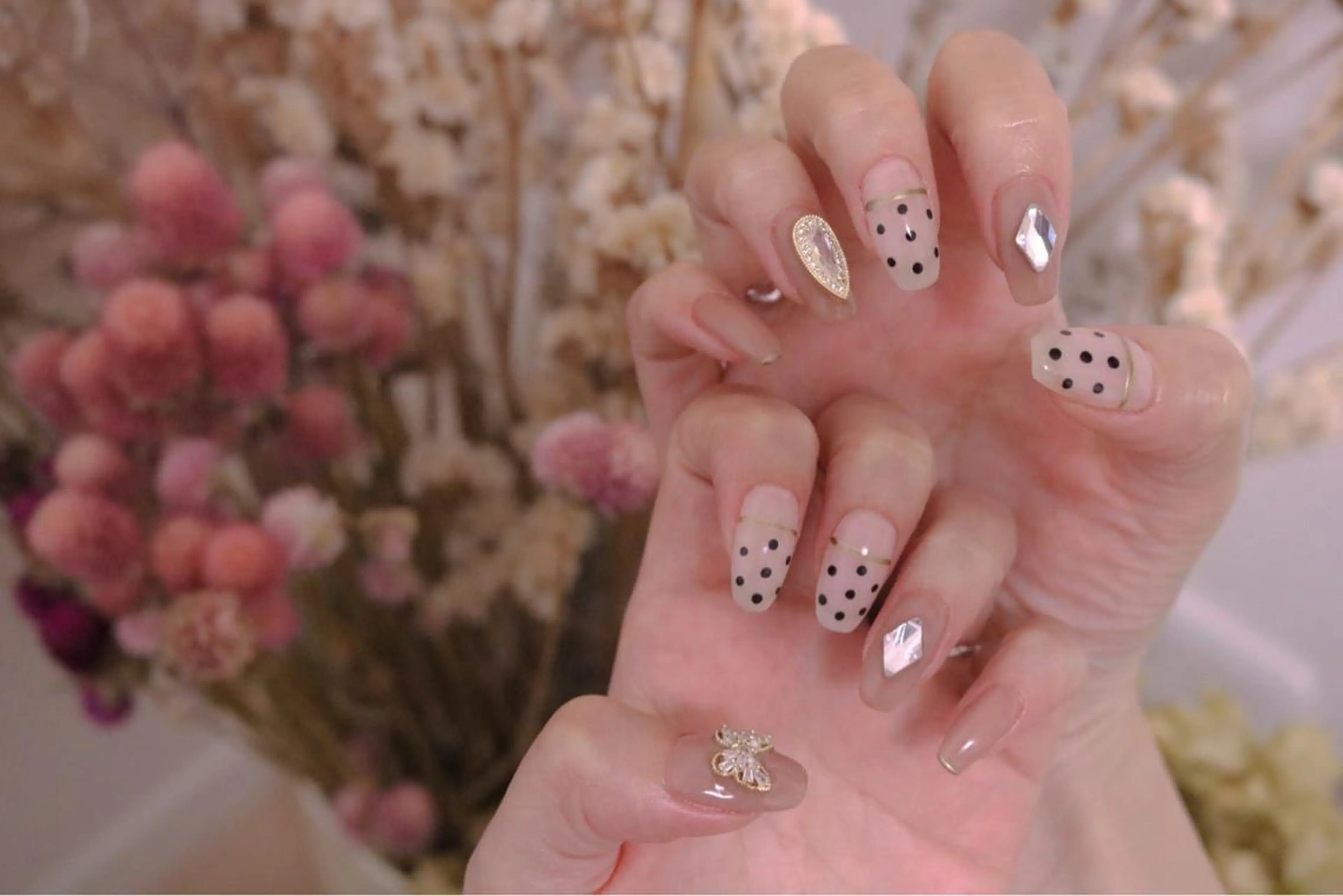 ネイル オーロラネイル カジュアル ジェルネイル マグネットネイル マットネイル ハンドネイル MH Nailのネイルデザイン