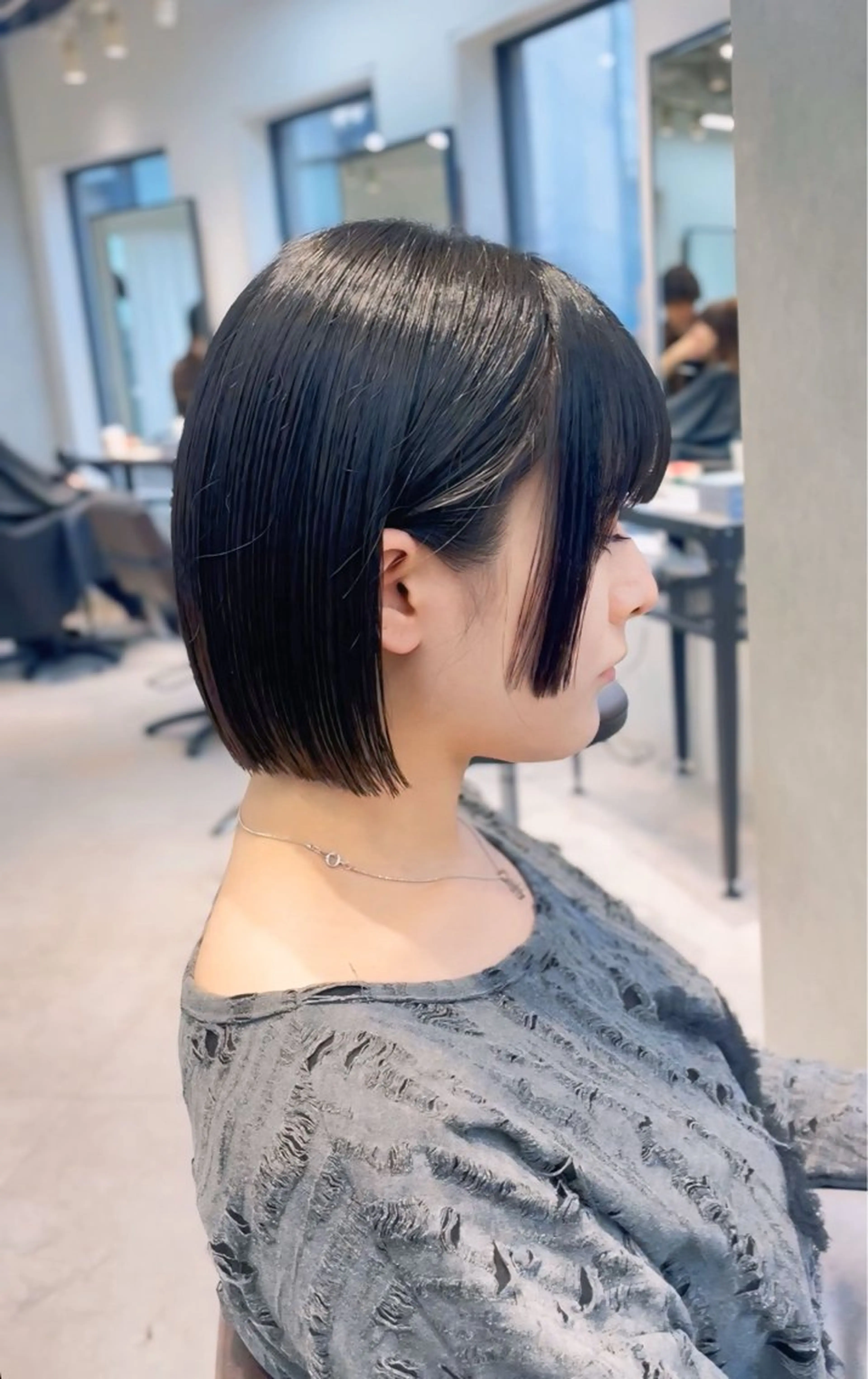 ショート ストンボブ/ 縮毛矯正/岩澤脩太のヘアスタイル