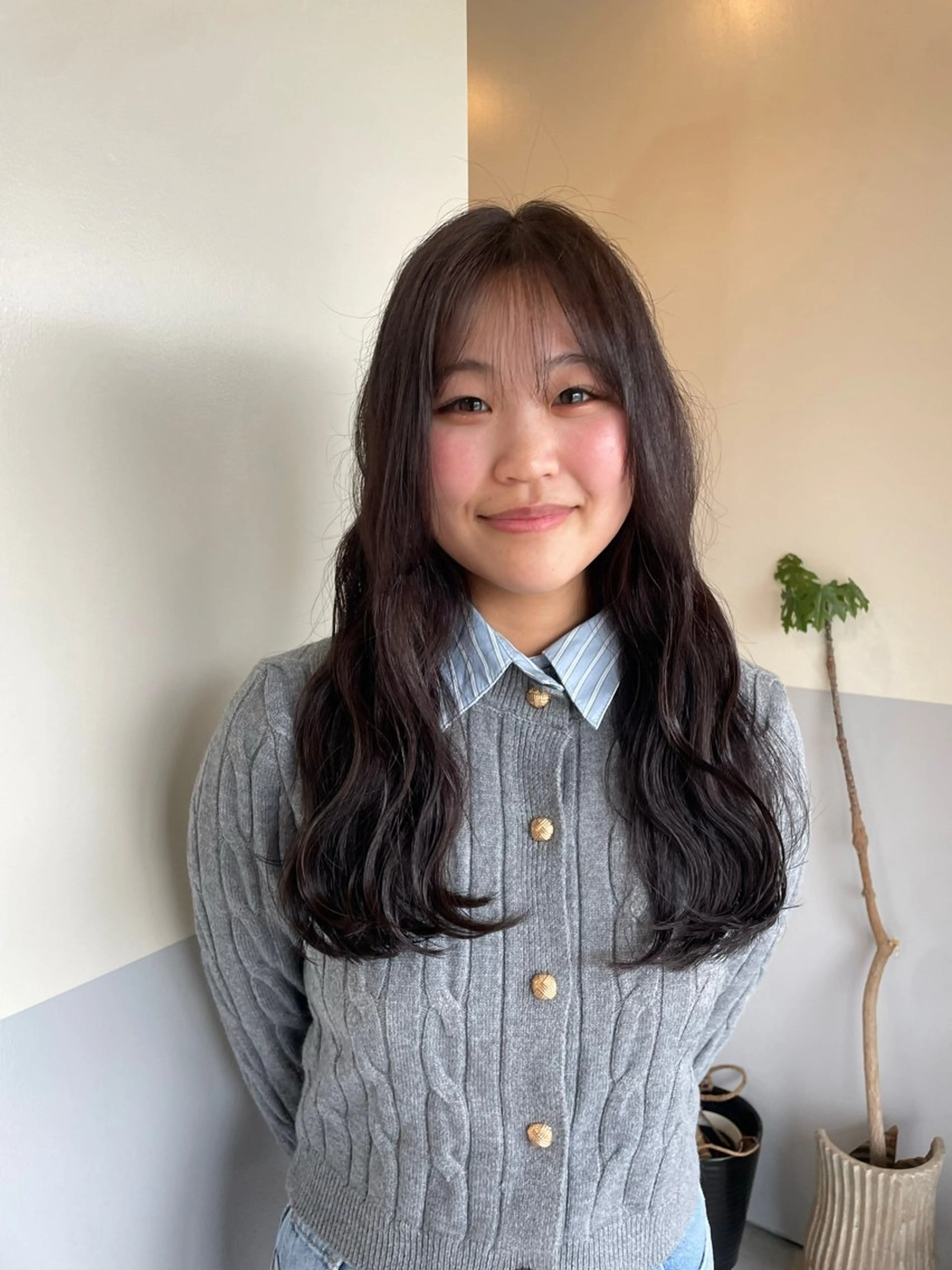 ロング カラー 顔周りカット レイヤーカット 小久保 里紗のヘアスタイル