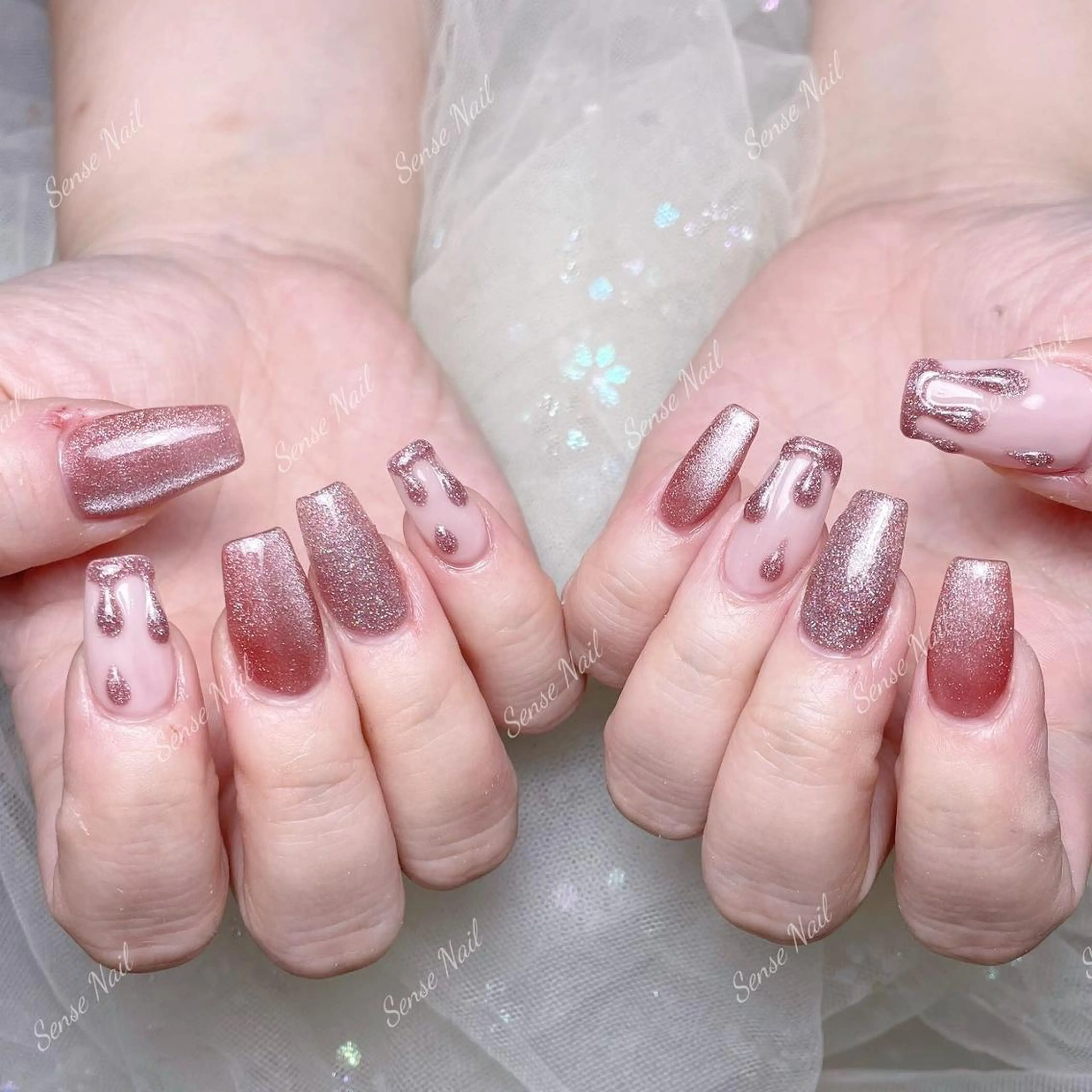 ネイル Queening 🦋のネイルデザイン