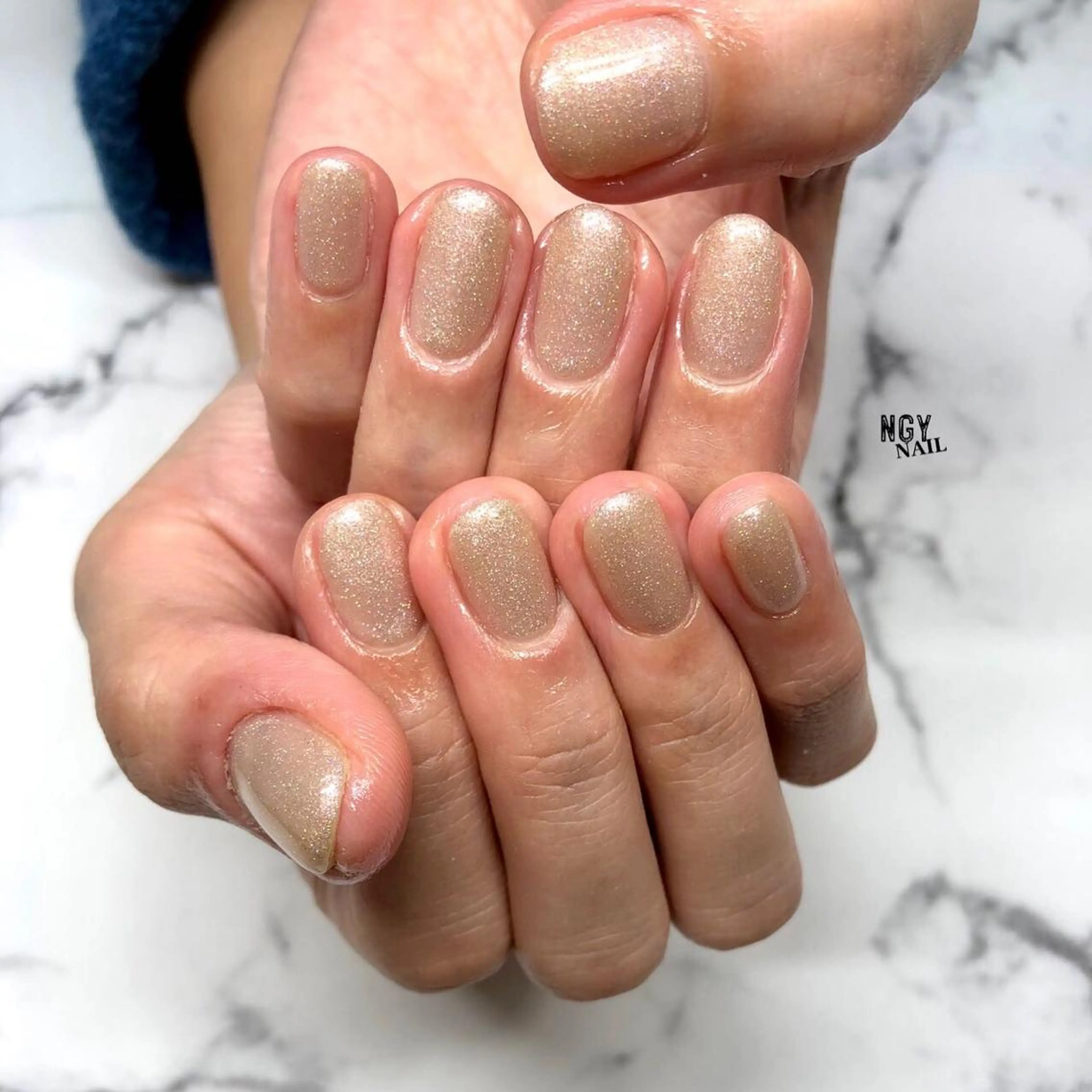 ネイル ゴールド ラメ(グリッター) ハンドネイル NAIL NOWのネイルデザイン