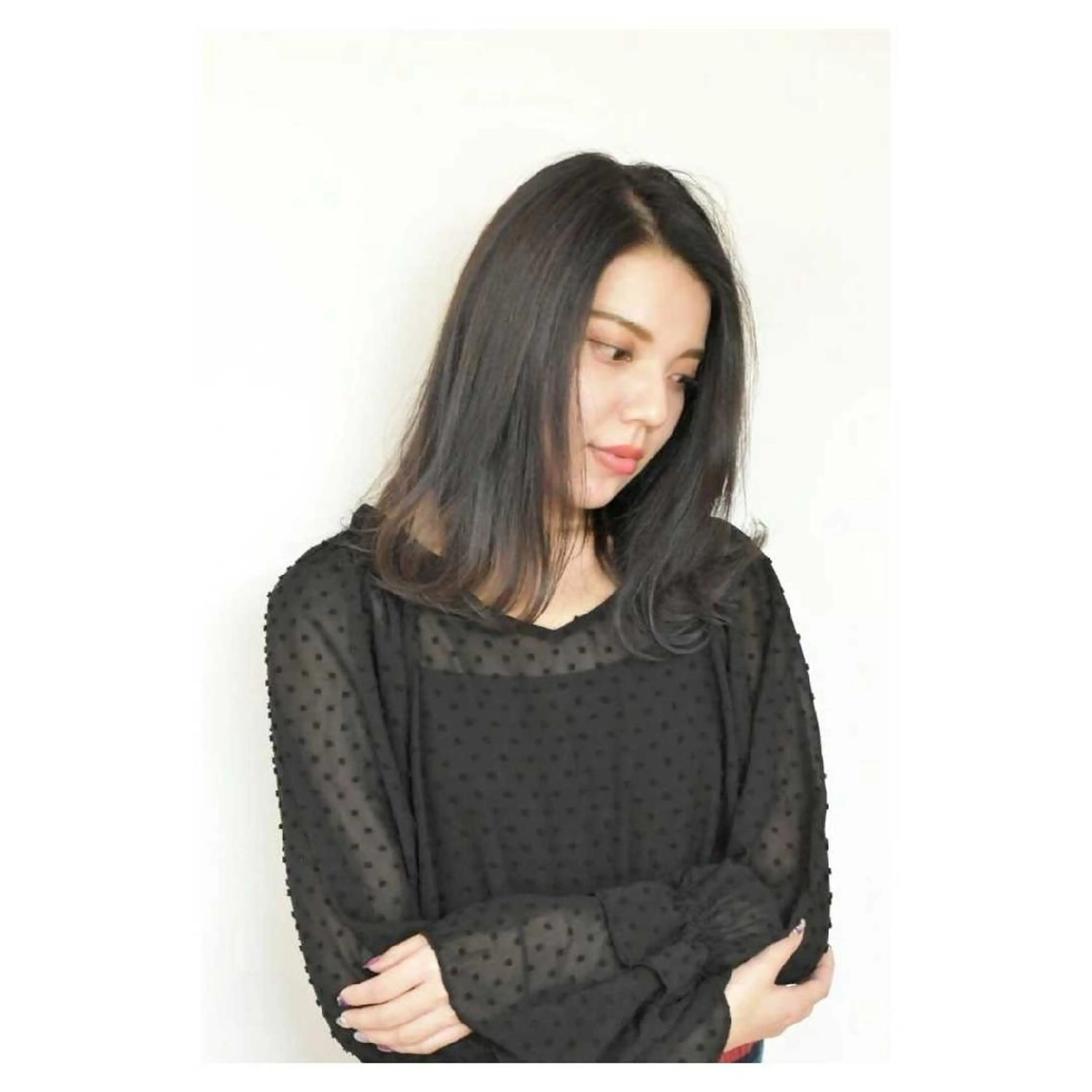 セミロング カラー 透明感カラー グレージュ 原田 祥彰のヘアスタイル