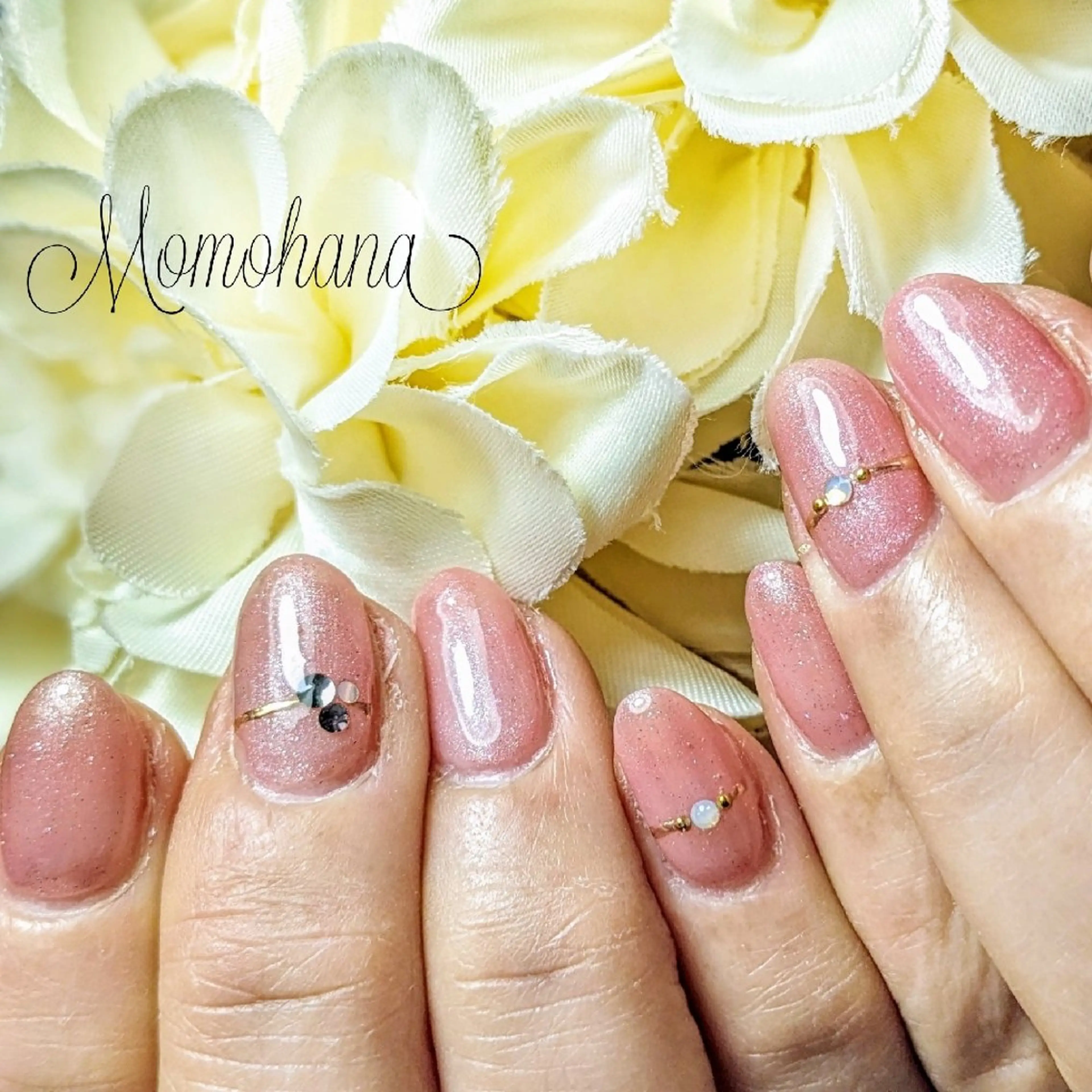 ネイル momohana  のネイルデザイン