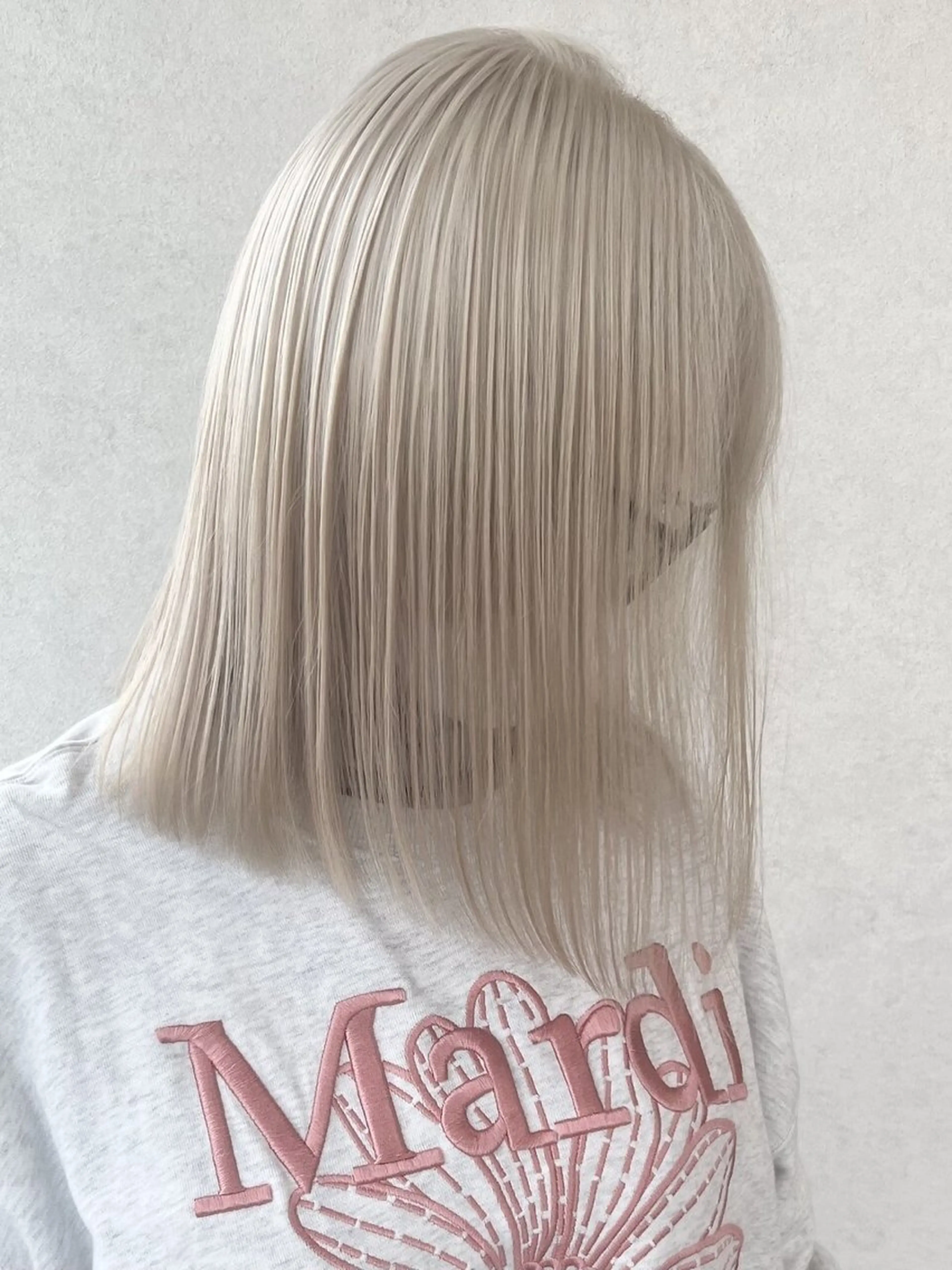 ミディアム すずか ／艶感カラー🪽🫧のヘアスタイル