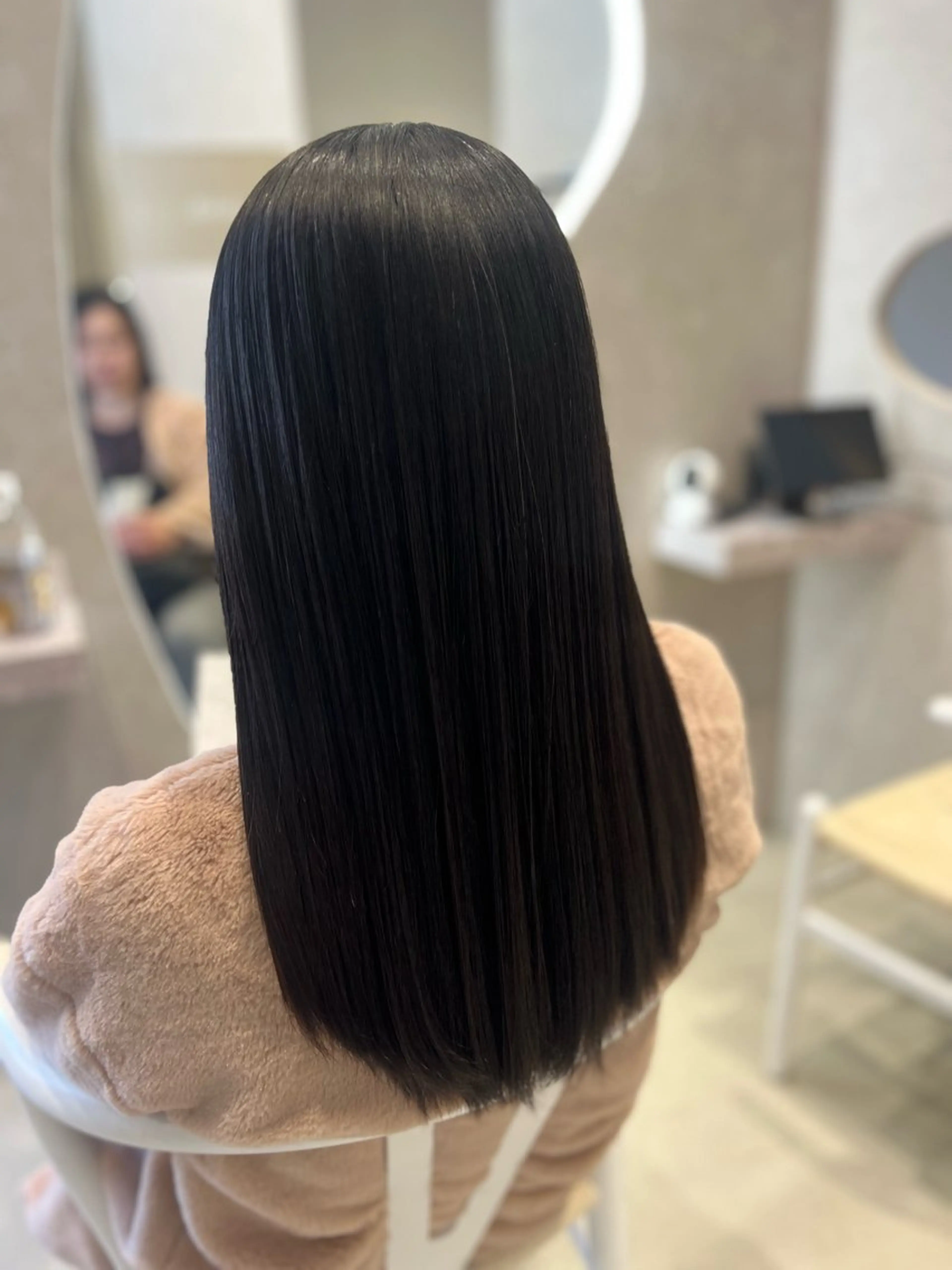 ロング 縮毛矯正 小池 夏美のヘアスタイル