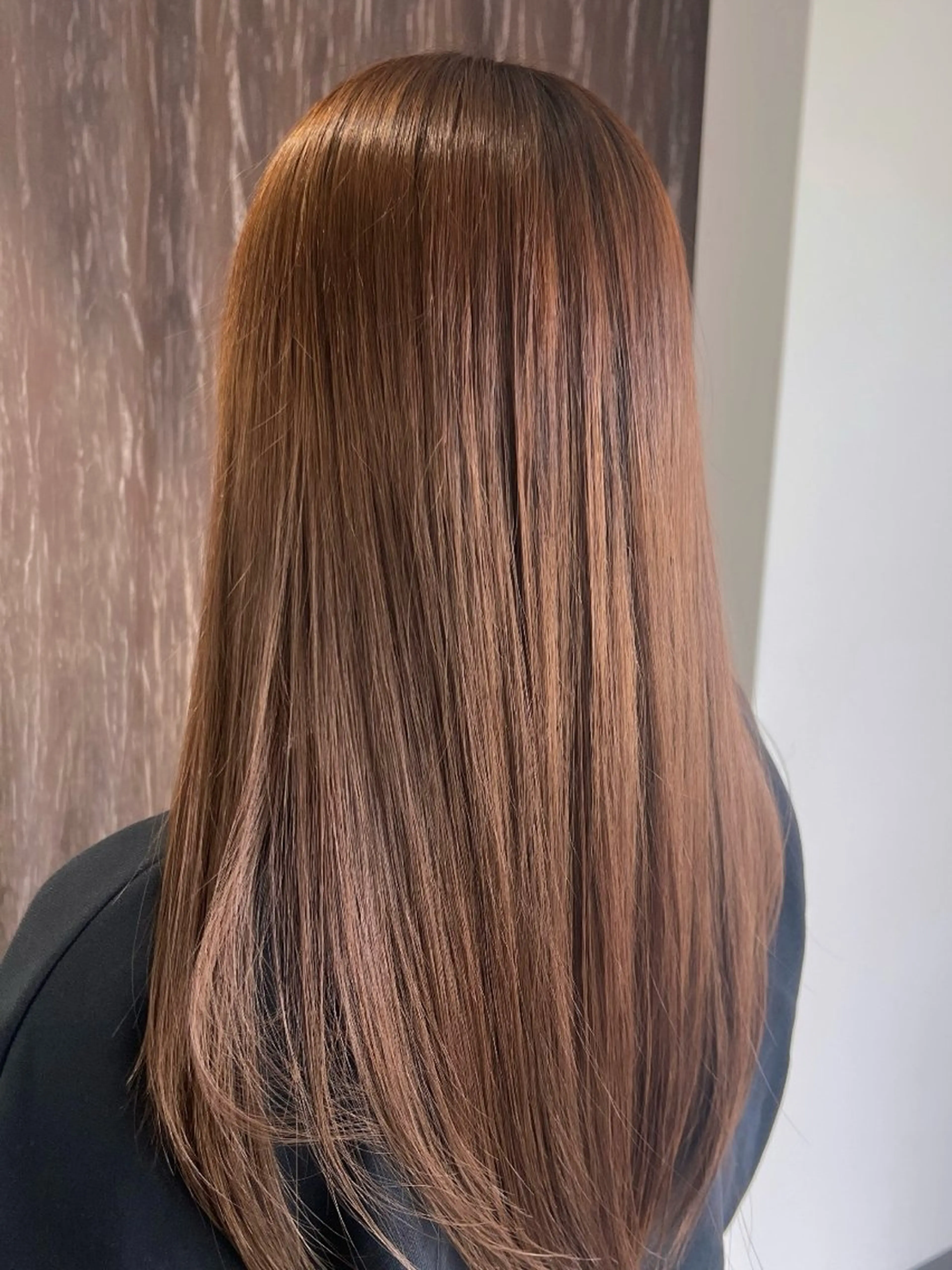 セミロング カラー ヘアカラー トリートメント 小番 茜海のヘアスタイル