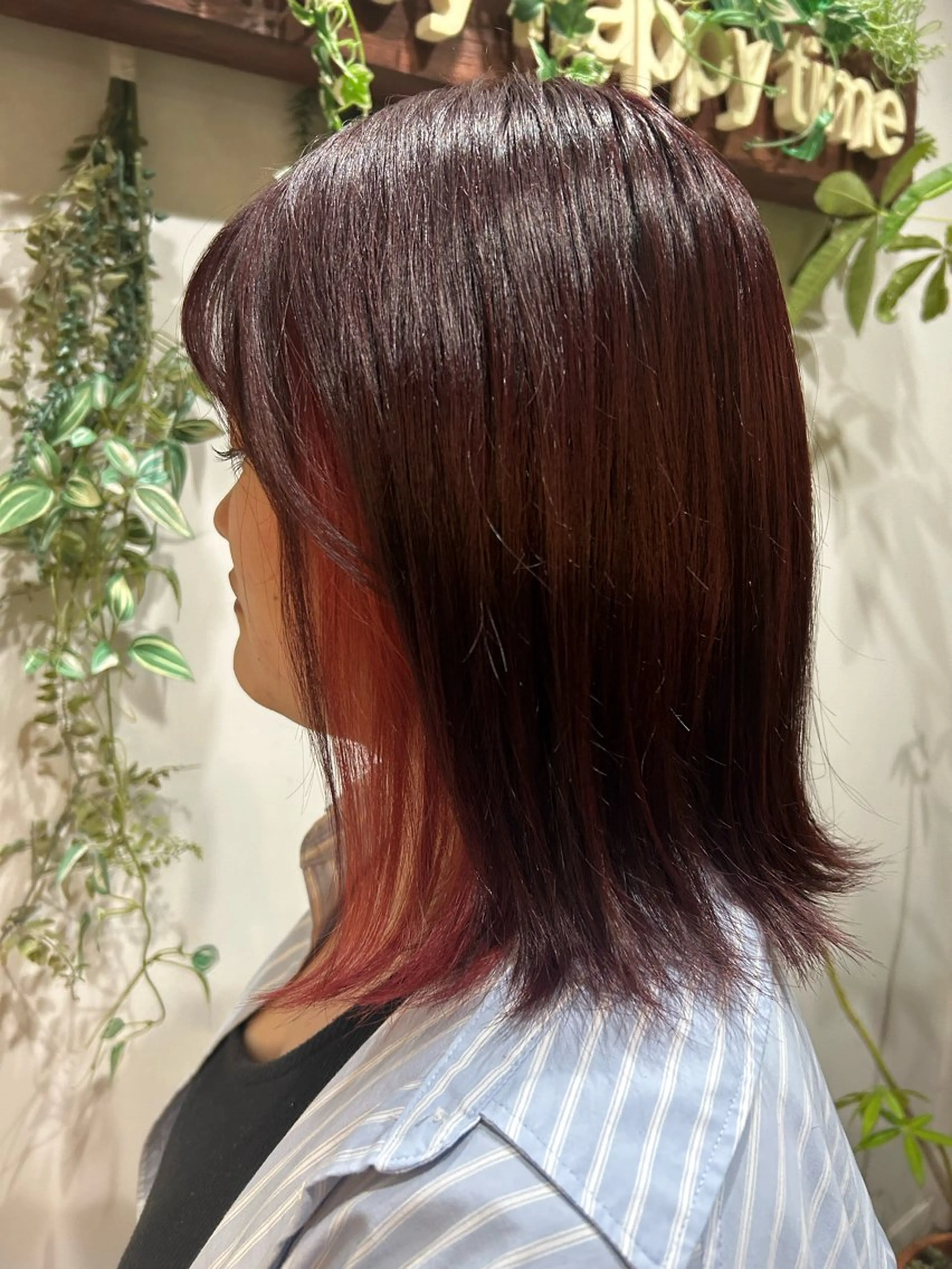 ミディアム カラー ブラウンカラー イヤリングカラー ピンクカラー ピンクブラウン 荒木 友那のヘアスタイル
