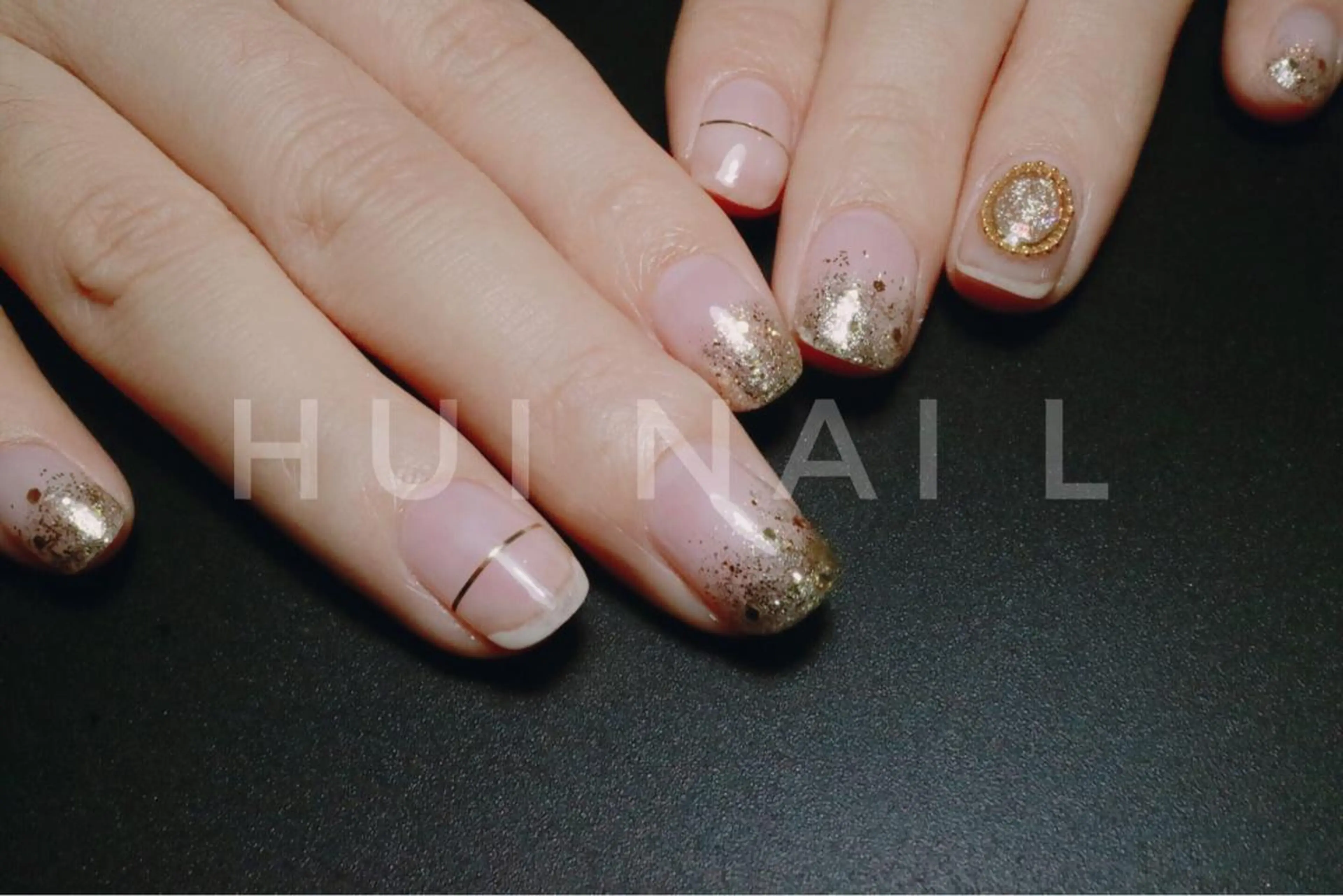 ミディアム めぐみのネイルサロン スタッフ練習のネイルデザイン