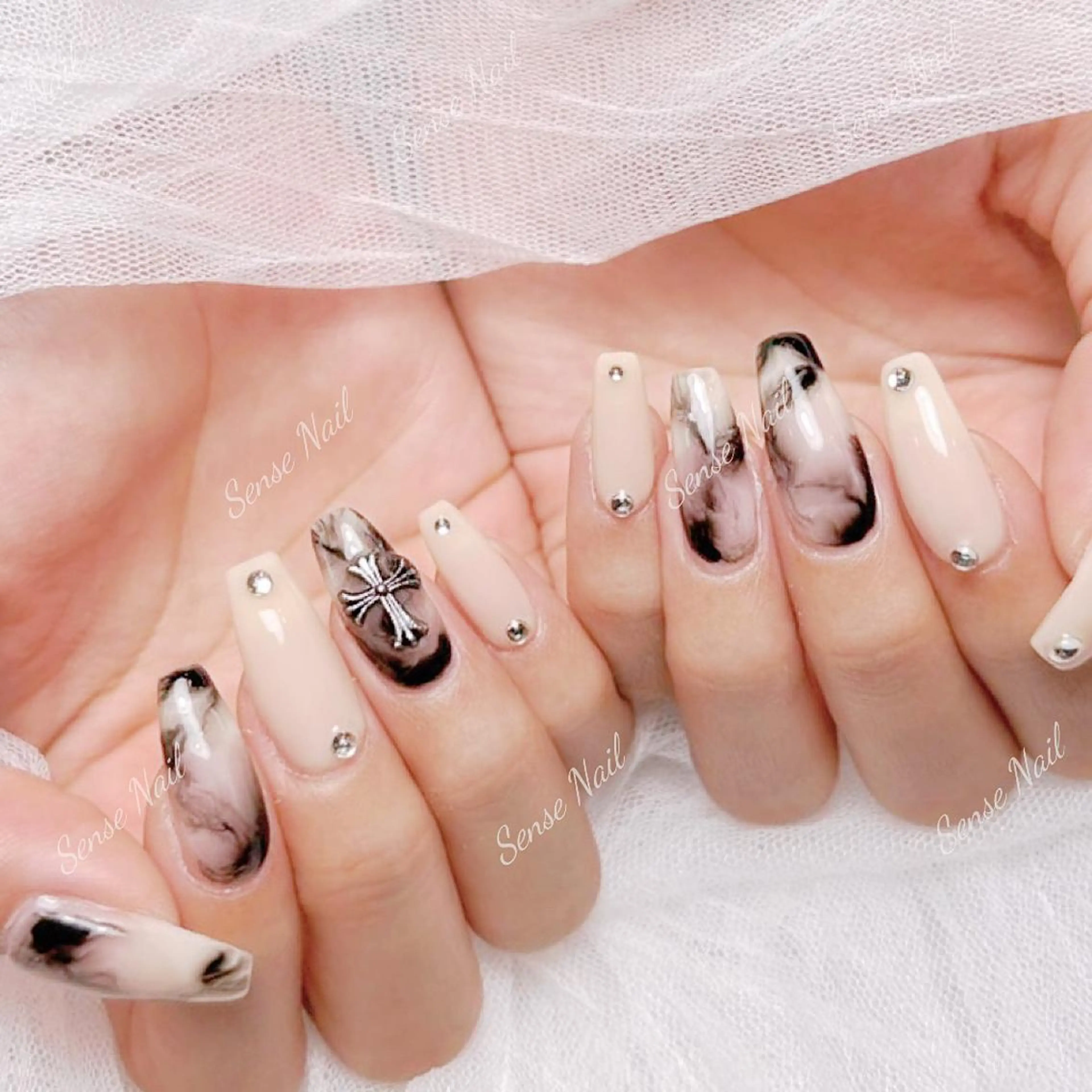 ネイル ハンドネイル ハンドケア 🎀Sense Nail池袋店🎀のネイルデザイン