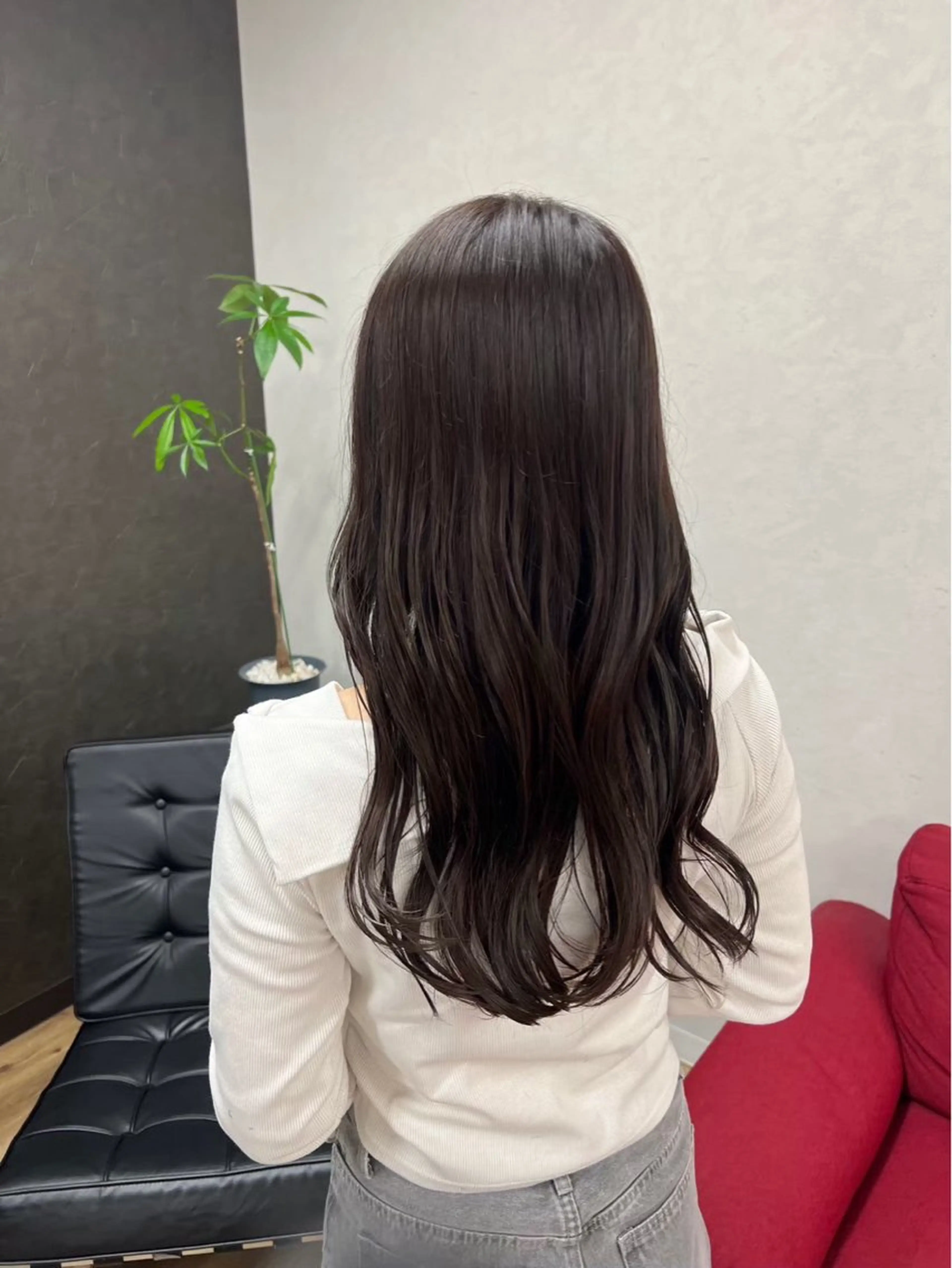 ロング 岡村 愛海のヘアスタイル