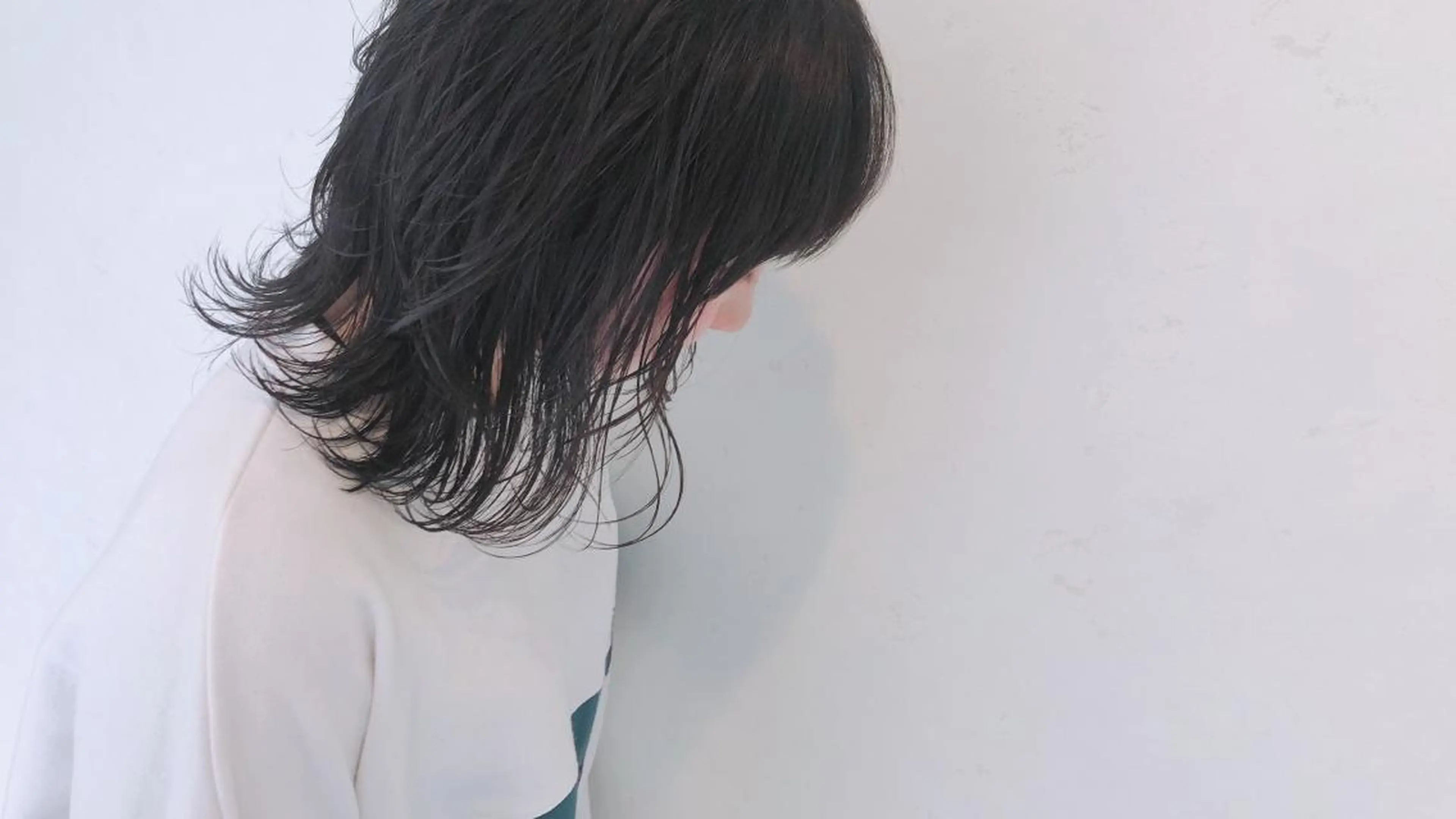 ミディアム 伊藤 さやかのヘアスタイル